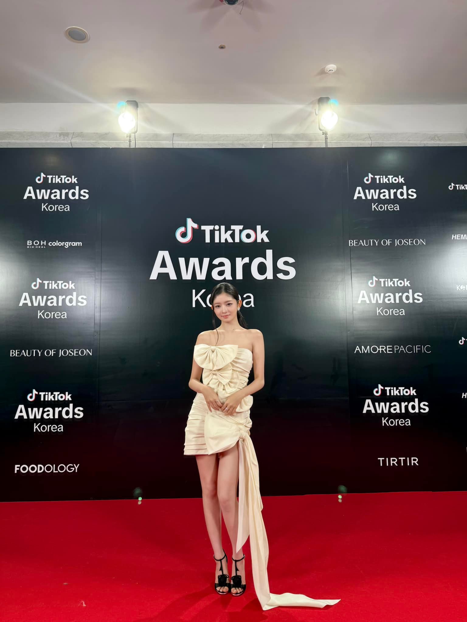 IVE - 📸 TikTok Awards Korea 2025 #틱톡어워즈2025 에서 🏆 베스트 트렌드... | Facebook