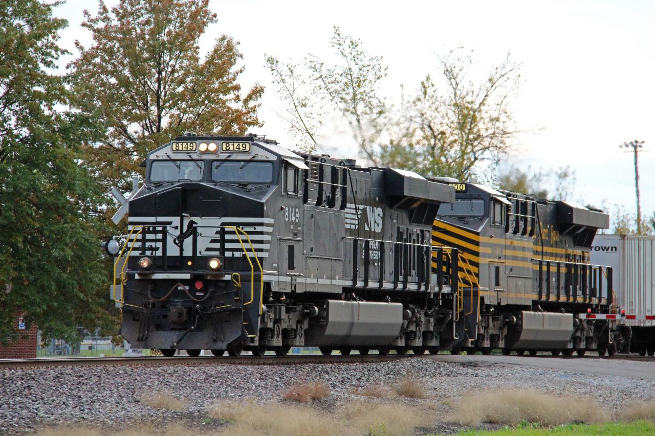 NS Z264 train details and locomotive lineup | Worcester, MA