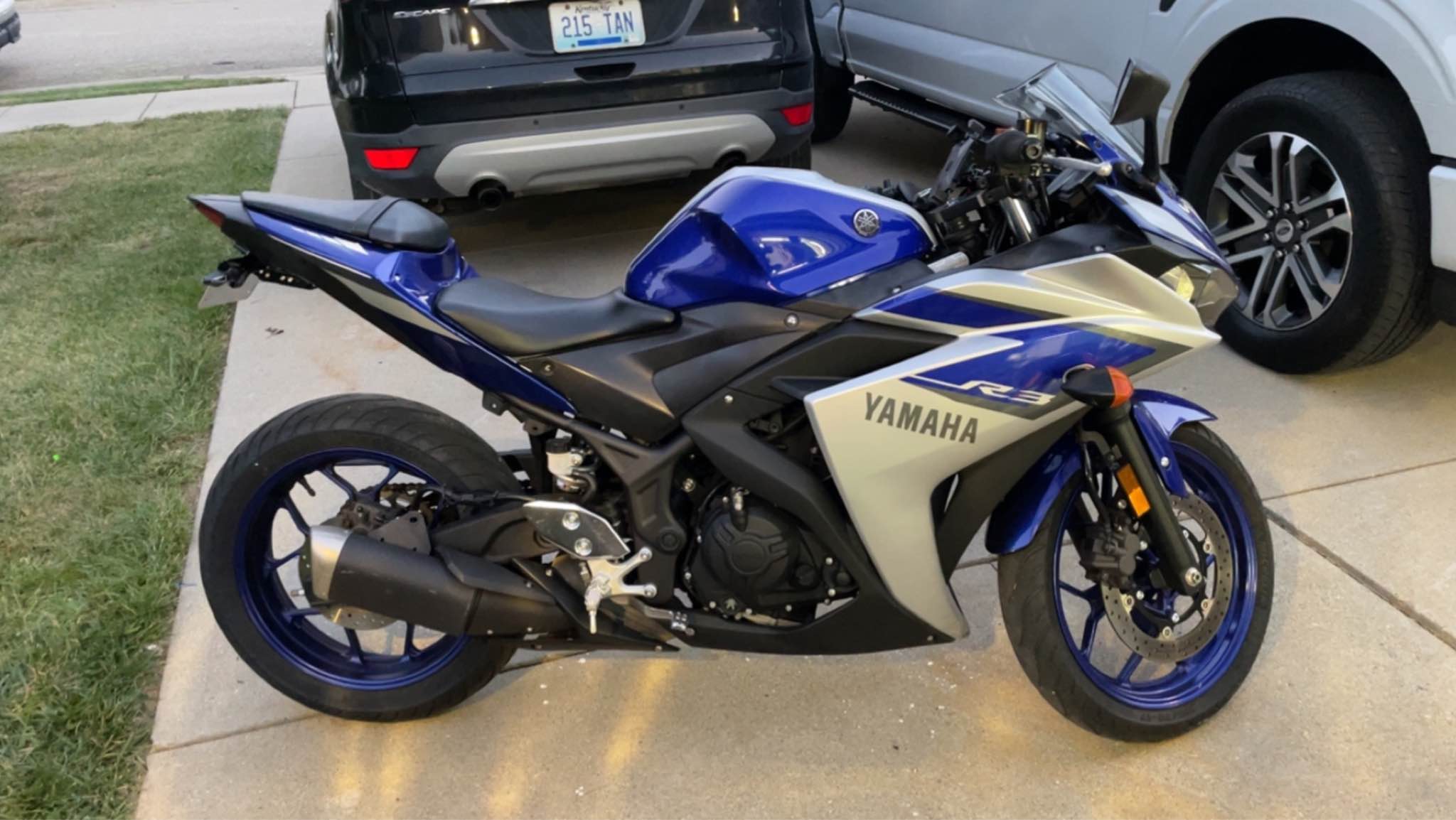 2015 Yamaha R3