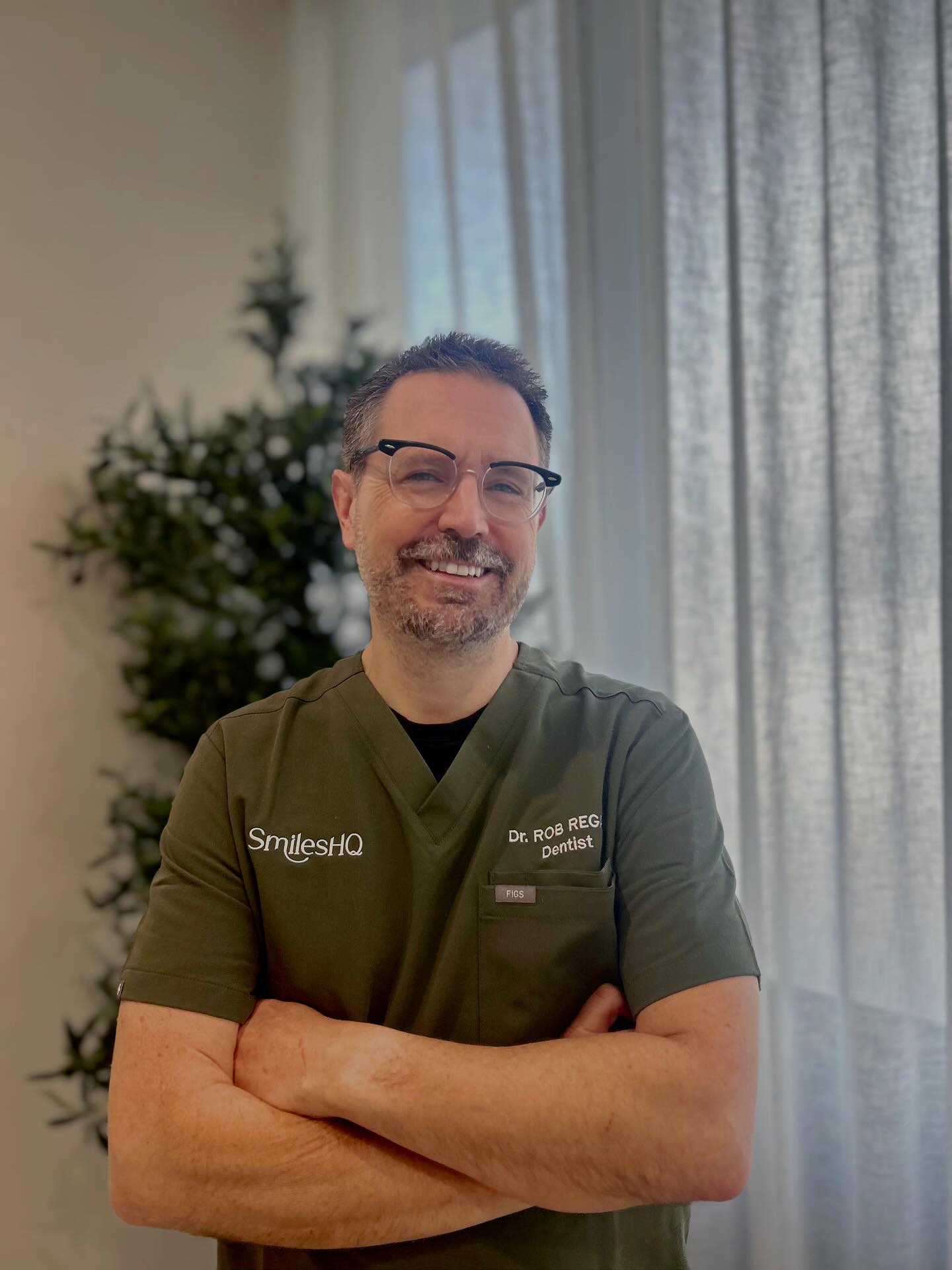 SmilesHQ - Meet Dr Rob With over 27 years of experience... | Facebook
