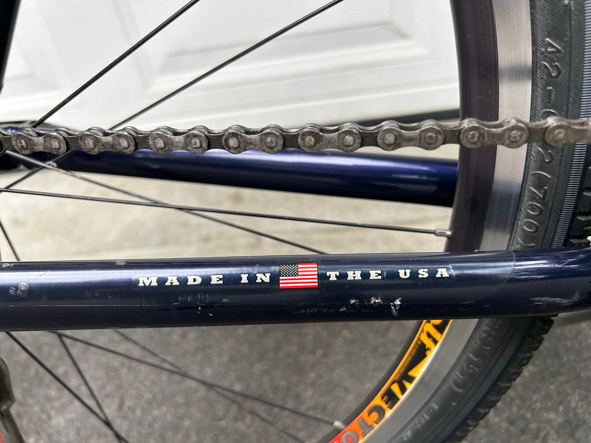 $350 Trek 7700 Multitrack Hybrid / Road / Trail Bicycle 20” Frame 