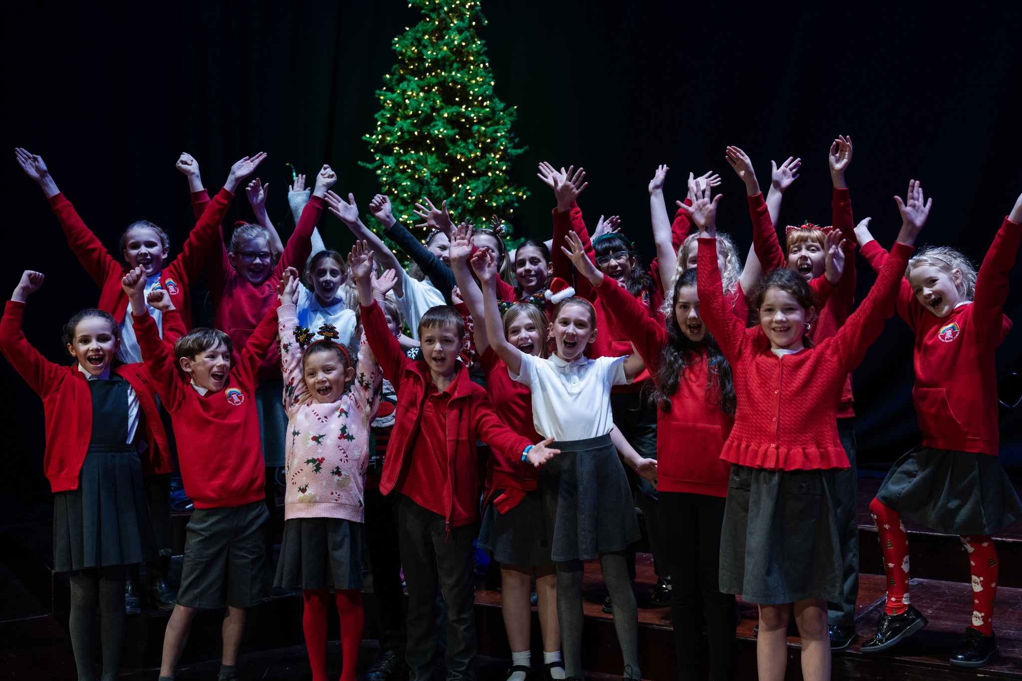 The official shots are in! 🎄📷... - Inspire Ollerton Library | Facebook