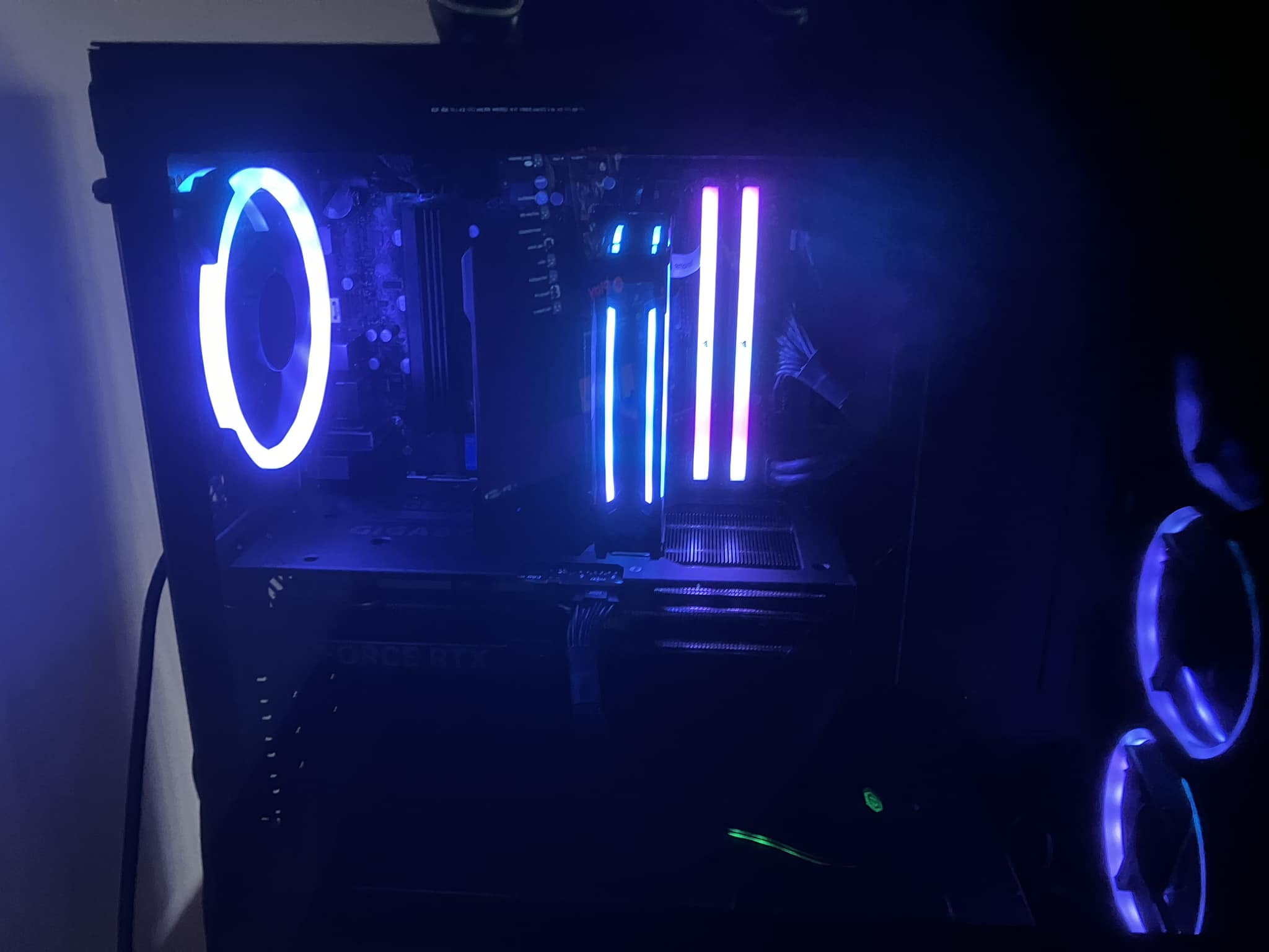 Ryzen 5 7600 build with Rtx 4070 and 32GB RAM