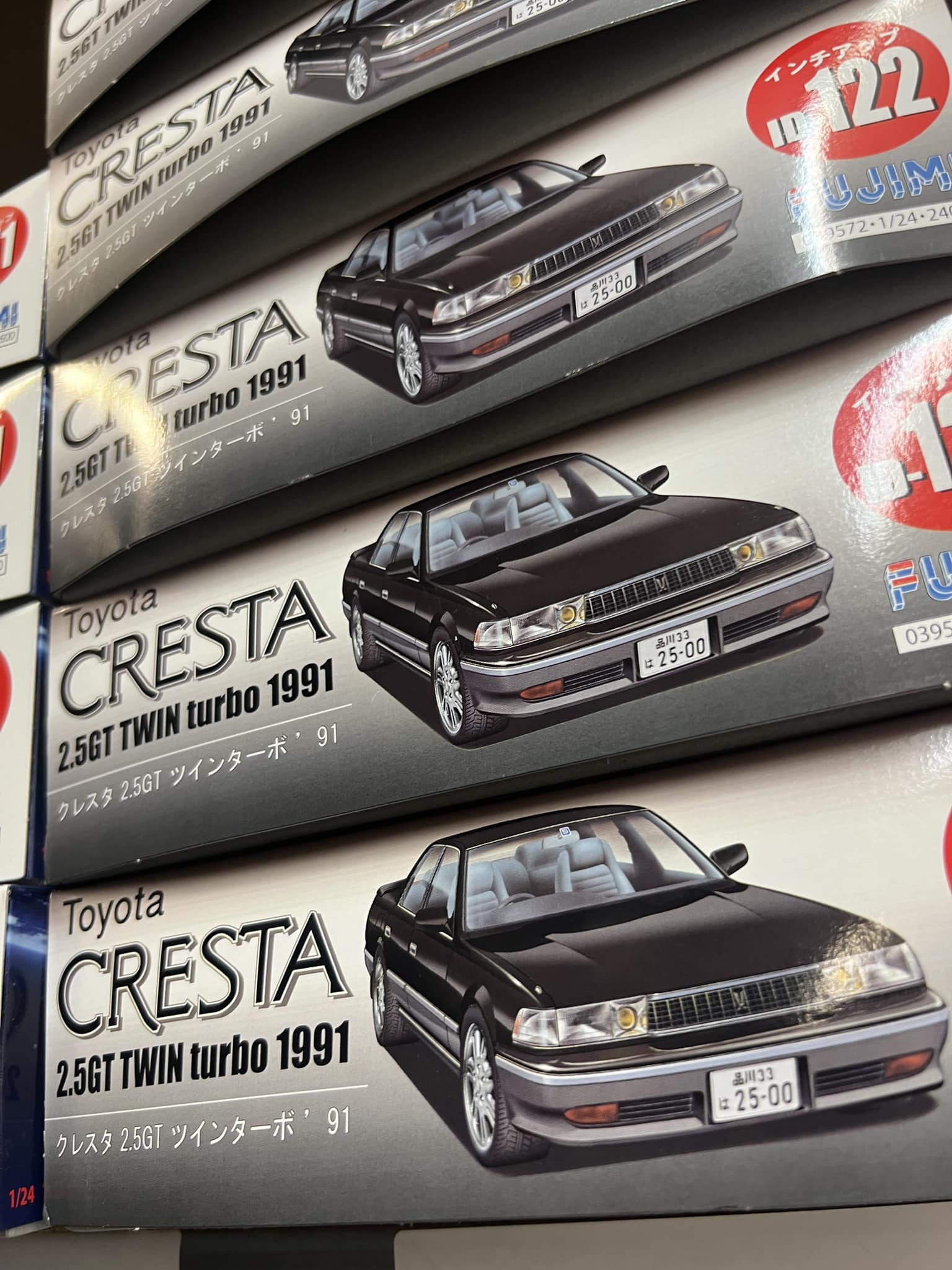 Toyota Cresta GT Twin Turbo (GX71) 1/18 scale model