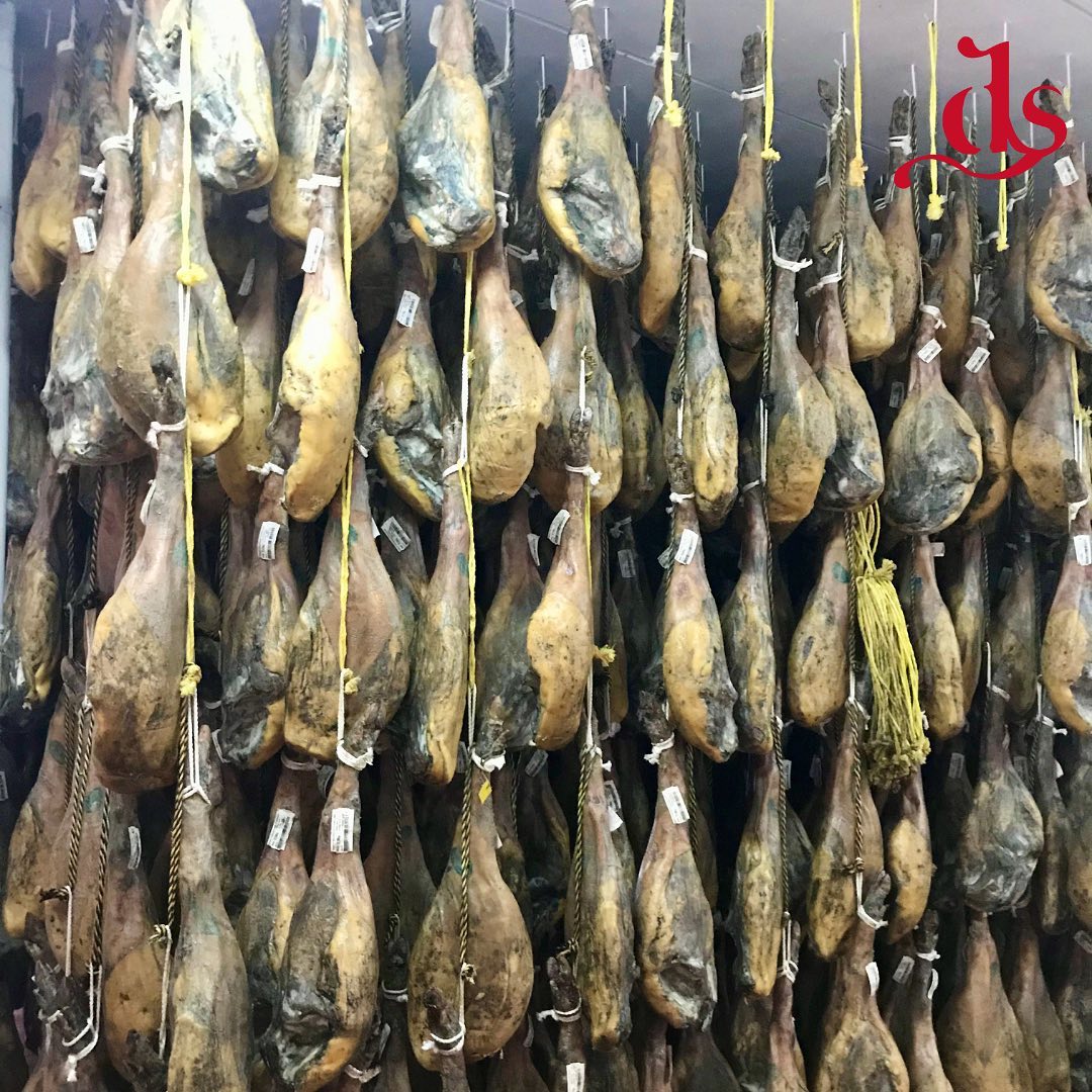 Jamones Curados S.A. - Estas son fechas preparativas para navidad, y ya ...