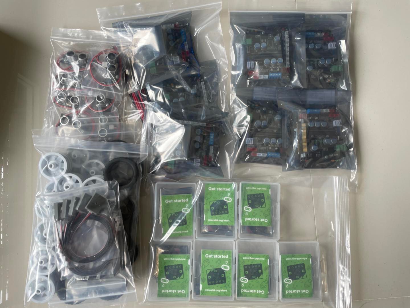 Maker Robotics - จัดชุดหุ่นยนต์เริ่มต้น Coding ส่งโรงเรียน ที่นี้เร้า ...