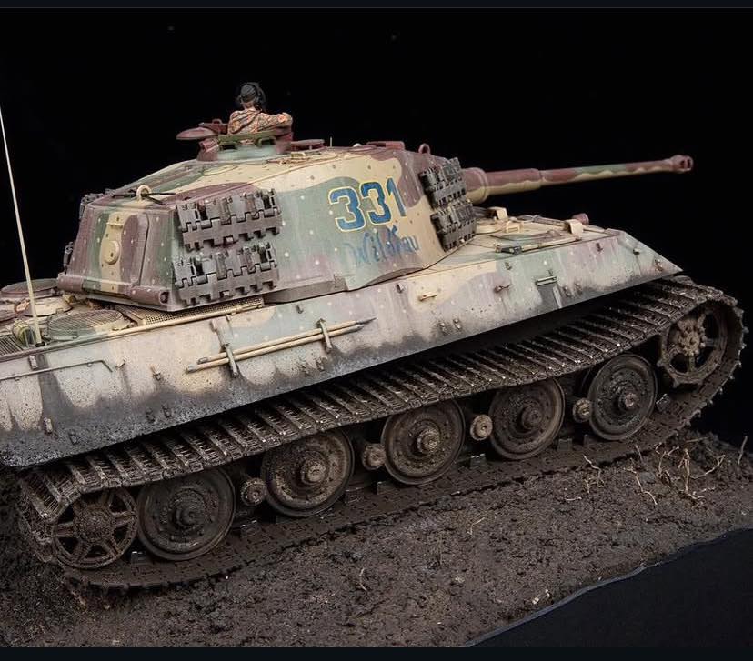 Lamonte - The King Tiger from Meng Model, amazing build by David Parker ...