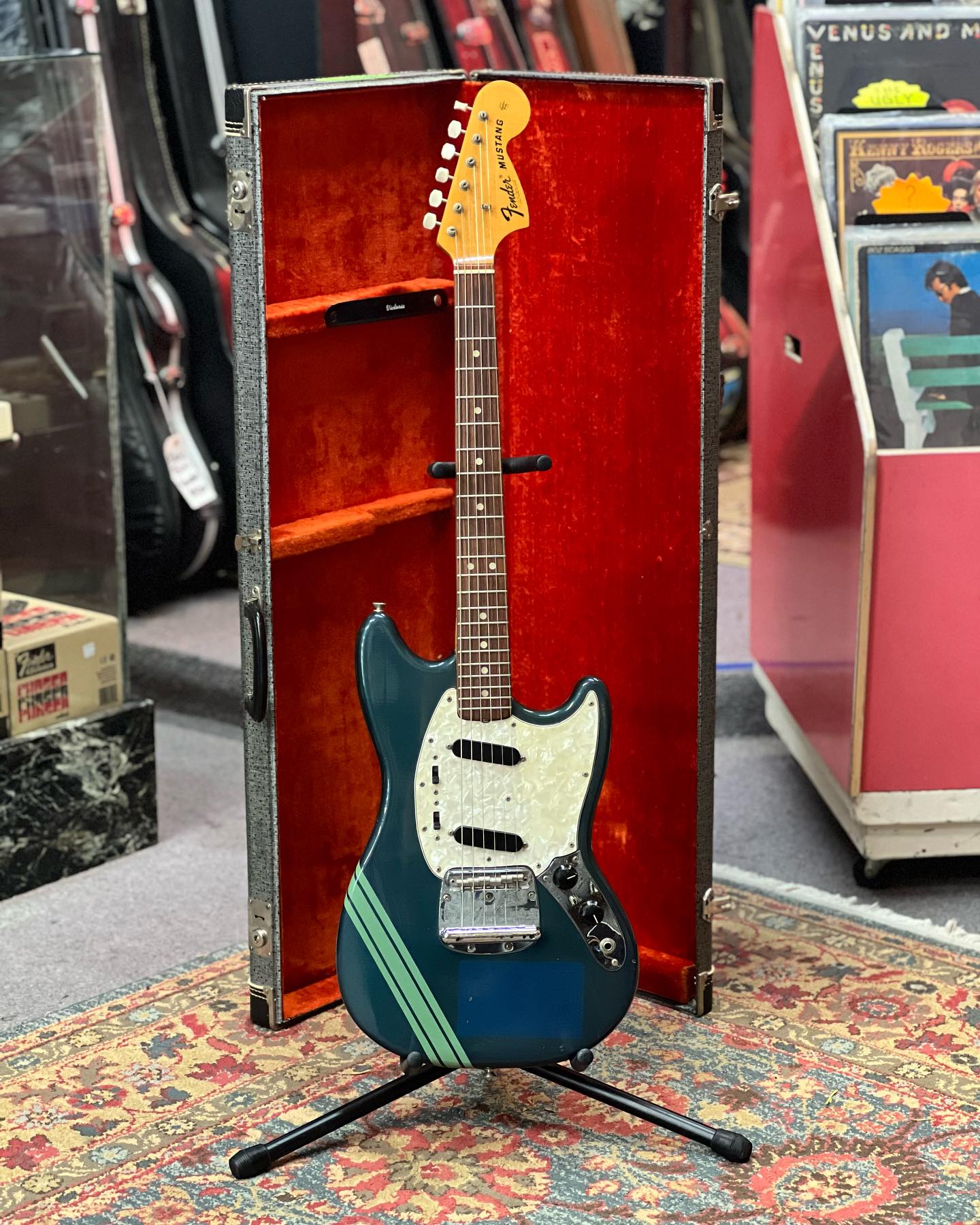 Vintage Japanese competition mustang guitar