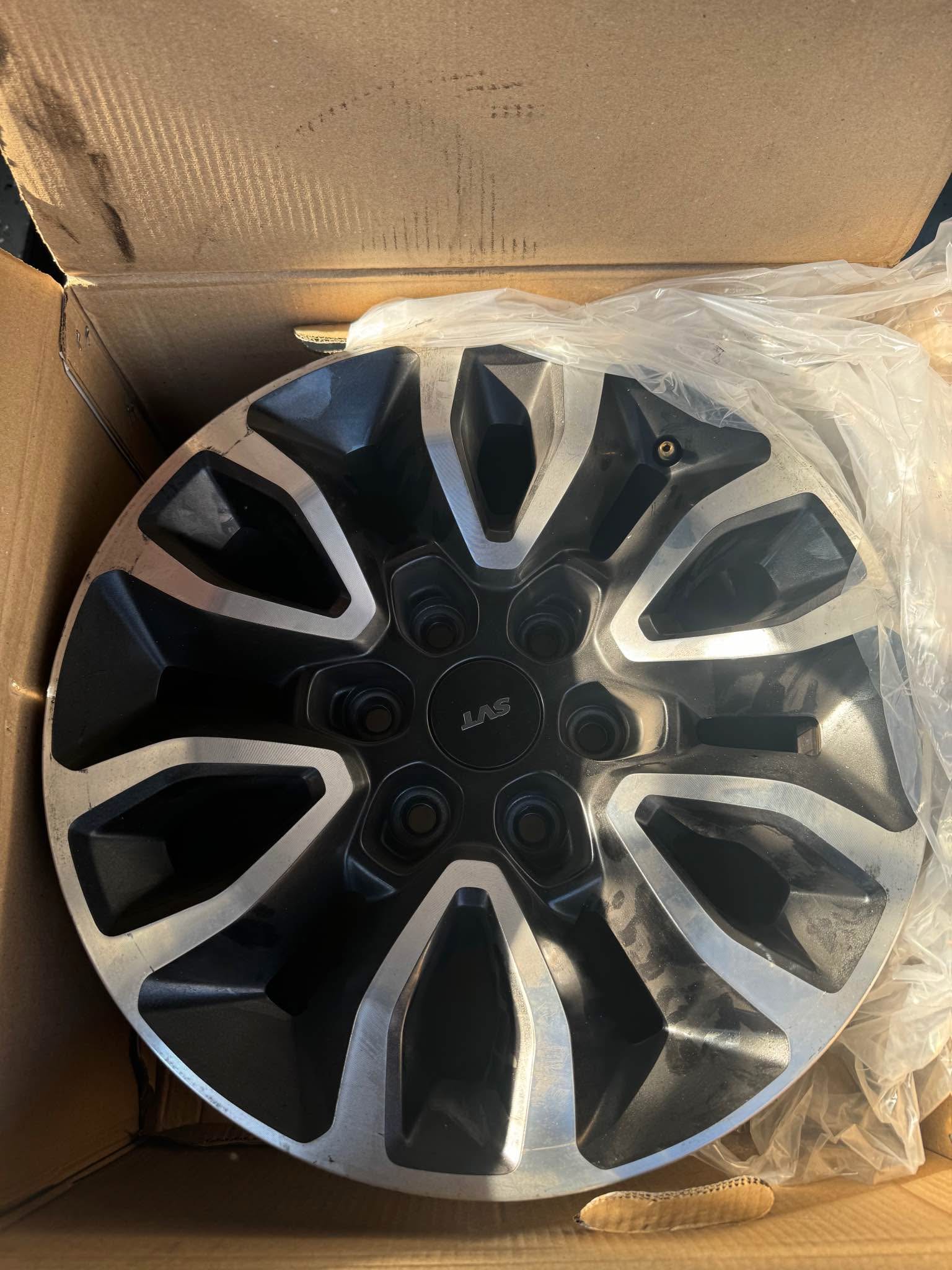 Ford Raptor 17” Set of 4 OEM Rims. SVT - Car Wheels, Tires & Parts ...