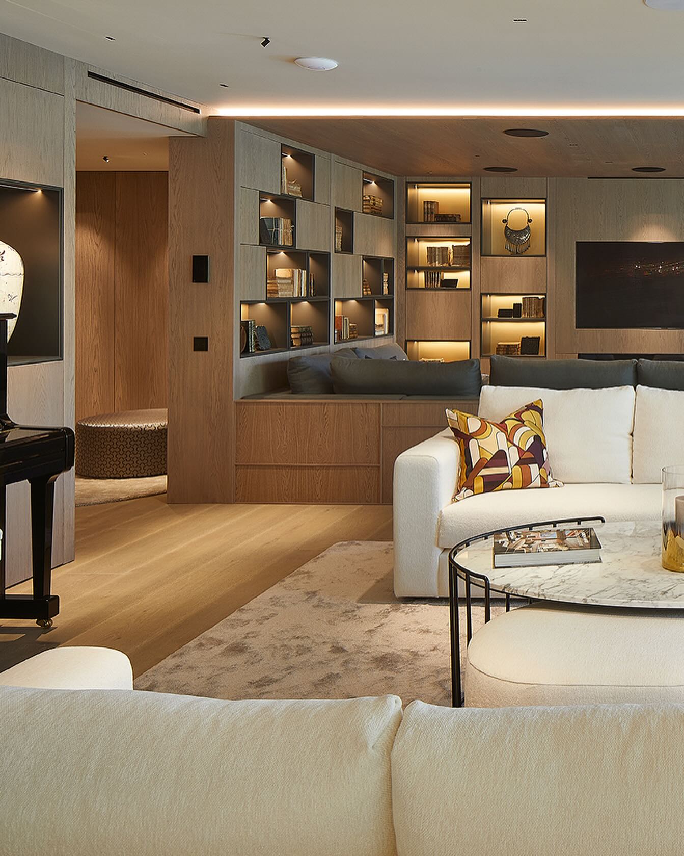 Molins Design - El revestimiento del techo en madera...