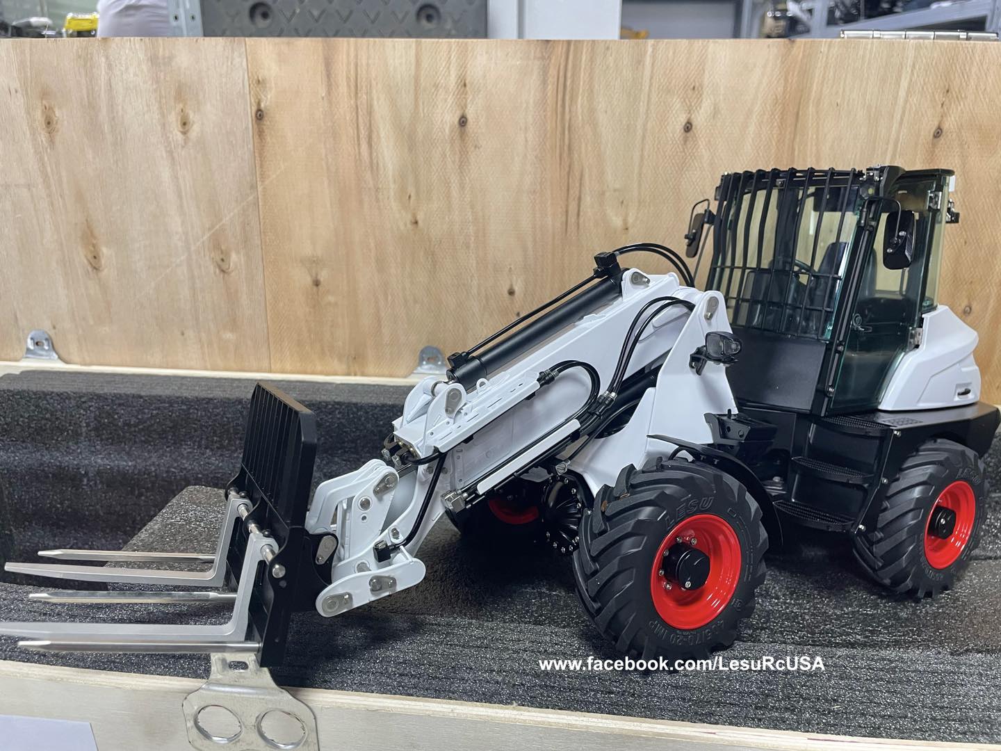 Which one is your favorite hydraulic AT1050 telehandler color ...