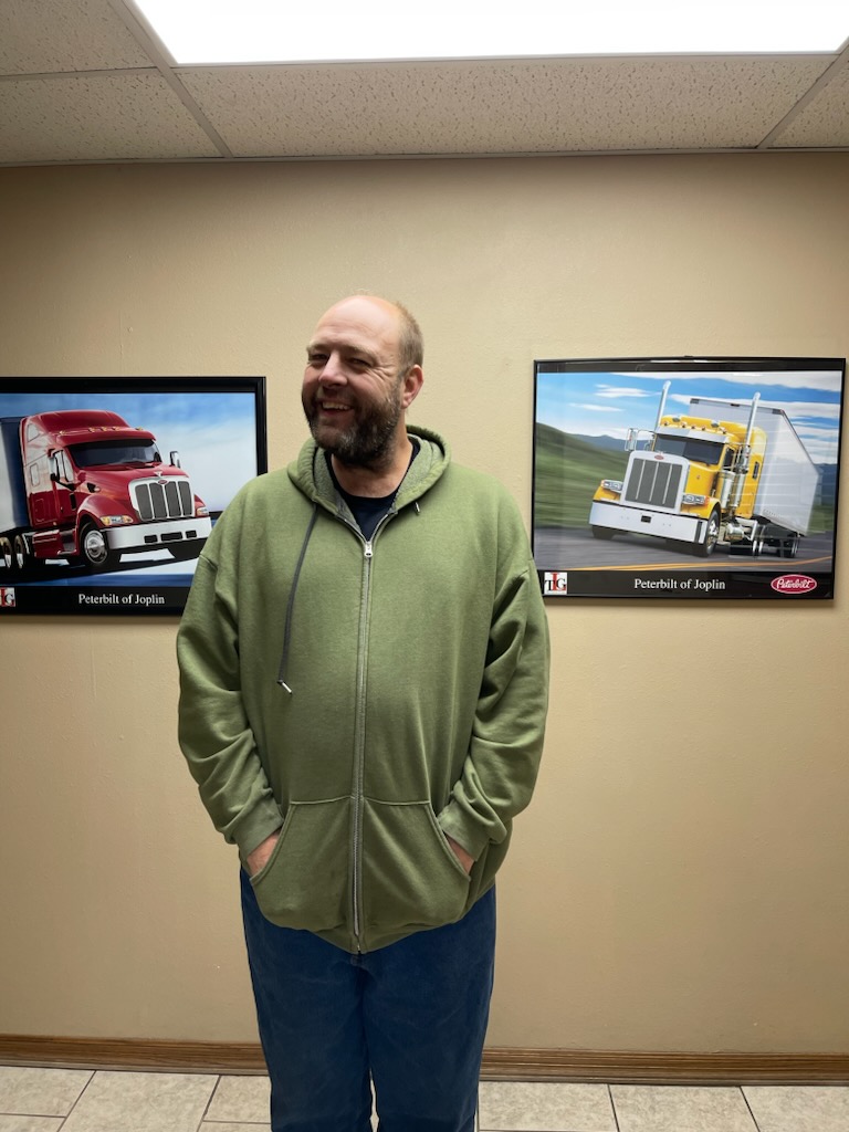HAPPY BIRTHDAY 🎂 We recently... - TLG Peterbilt - Joplin