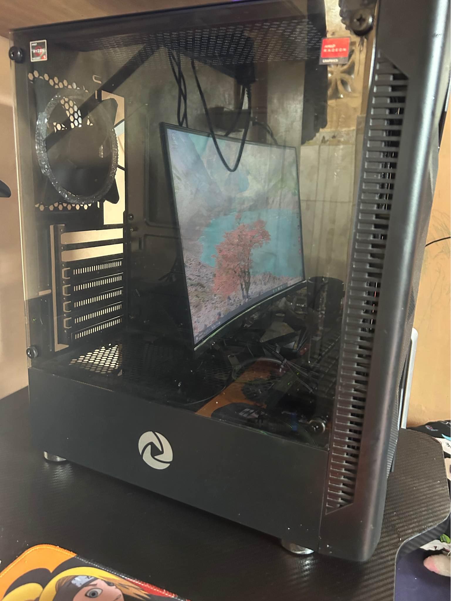 INPLAY METEOR GAMING CASE WITH 3 RGB FANS
