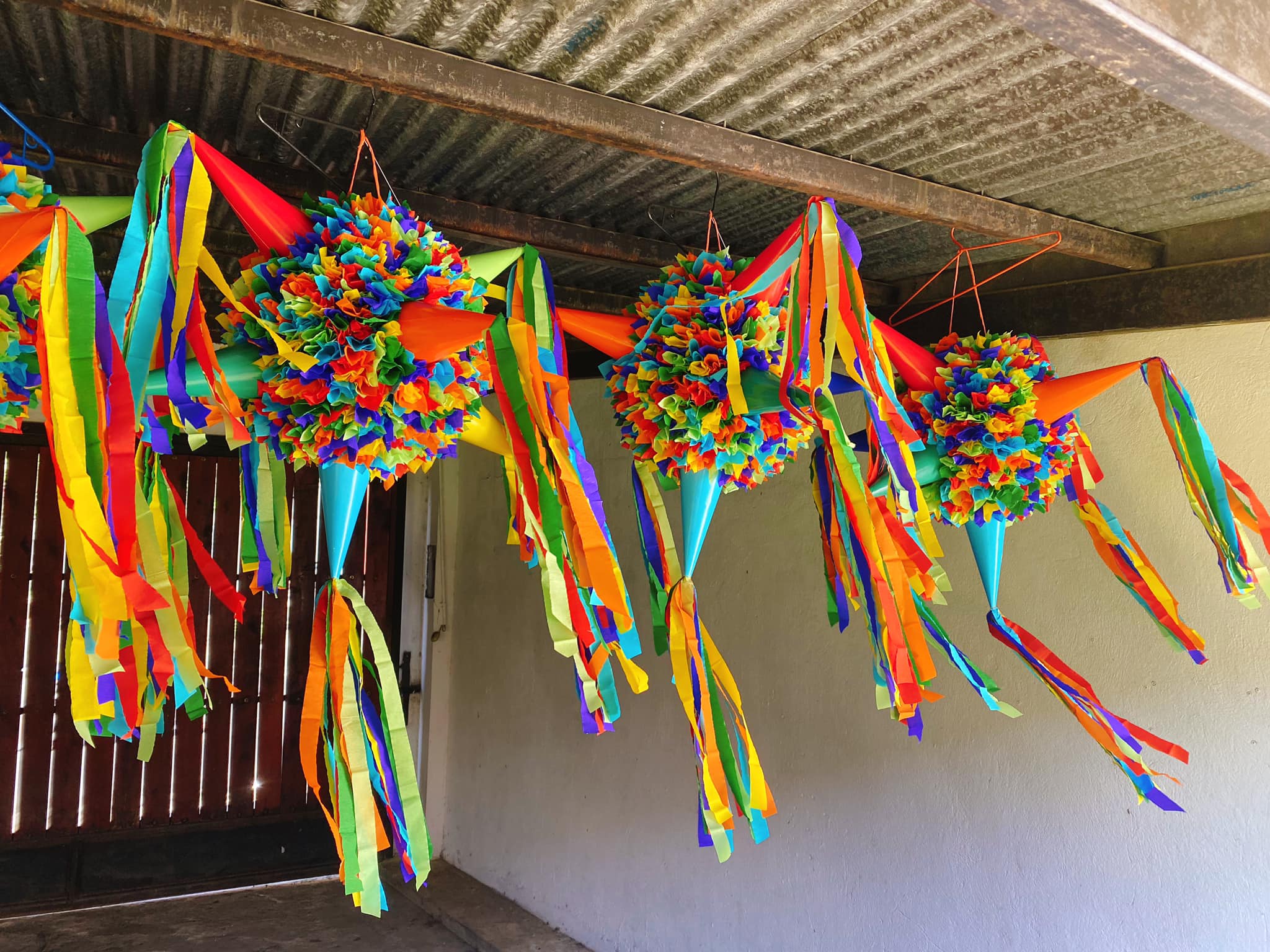 KAXI - Piñatas Mexicanas en Costa Rica