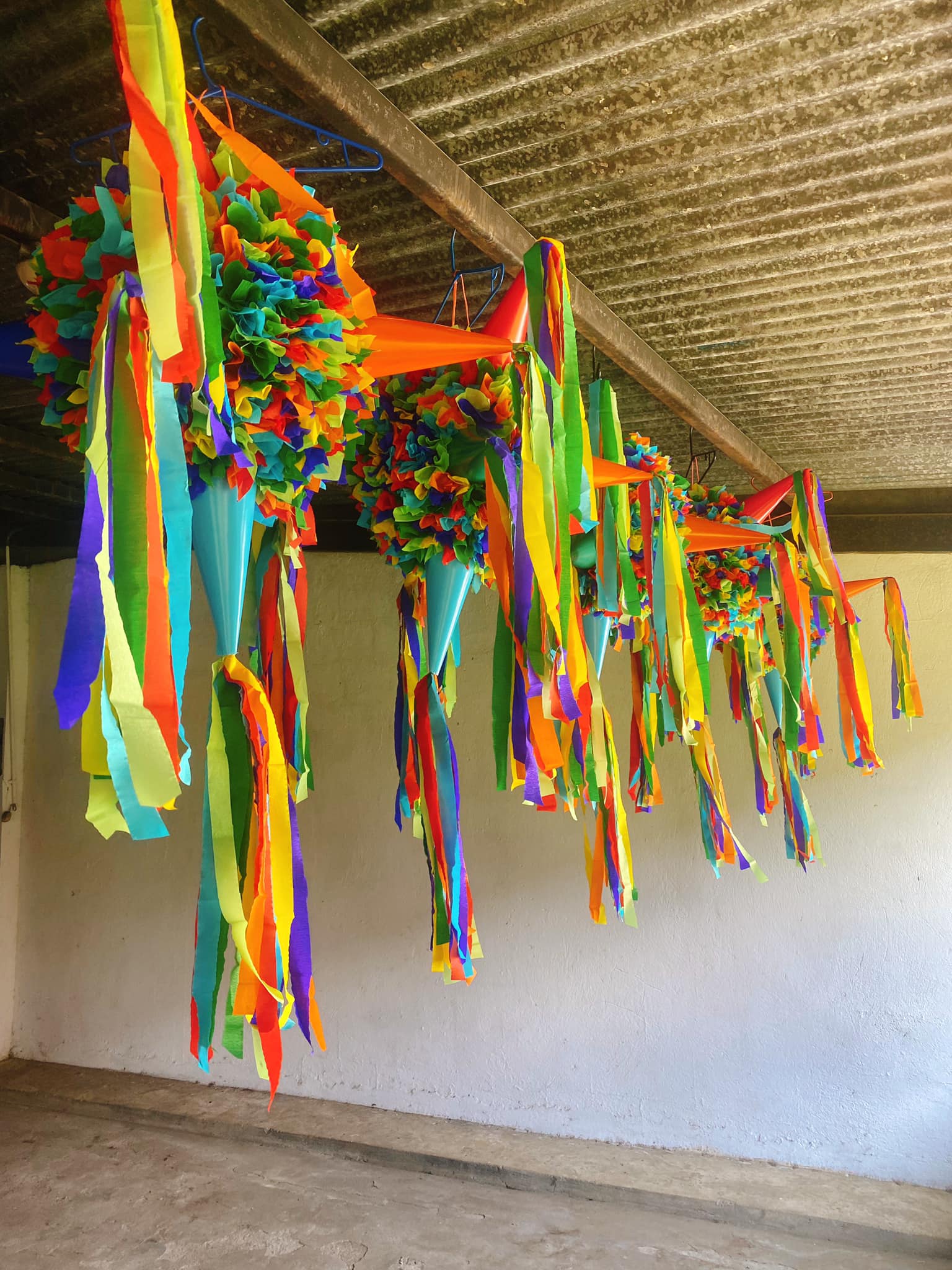 KAXI - Piñatas Mexicanas en Costa Rica