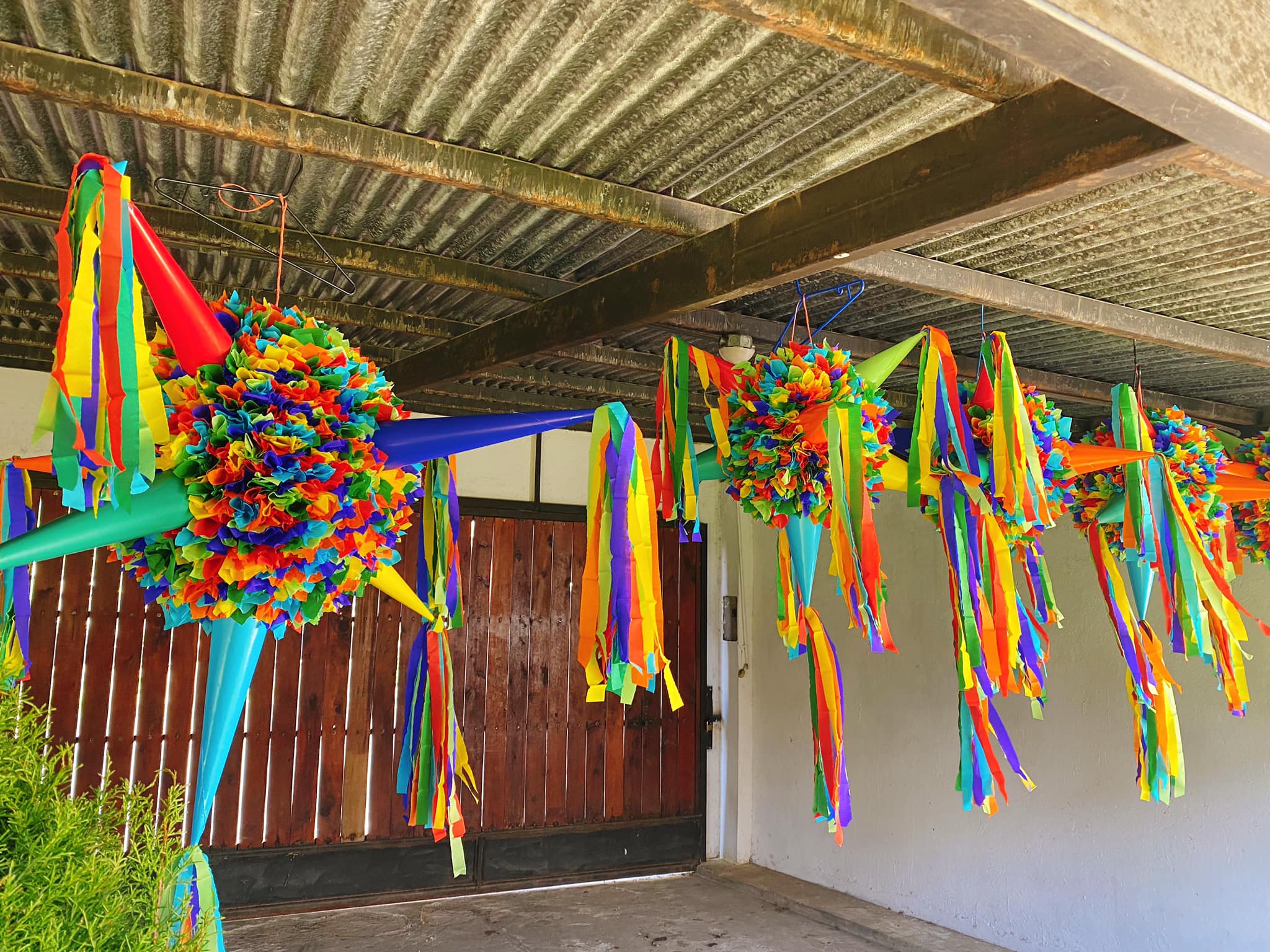 KAXI - Piñatas Mexicanas en Costa Rica