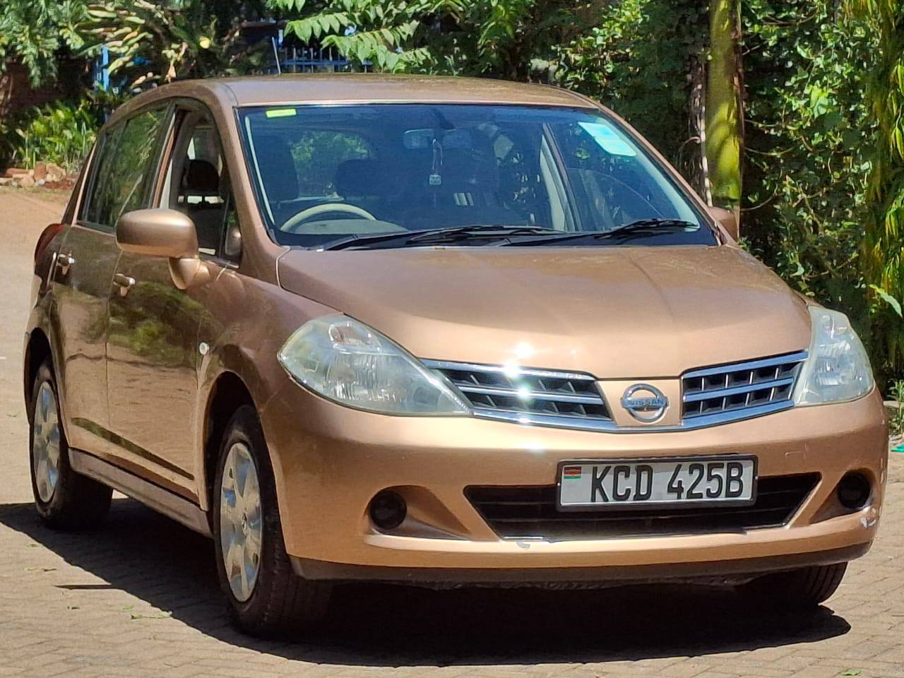 Nissan Tiida 2009 1500cc 2wd Beige interior Pristine condition 