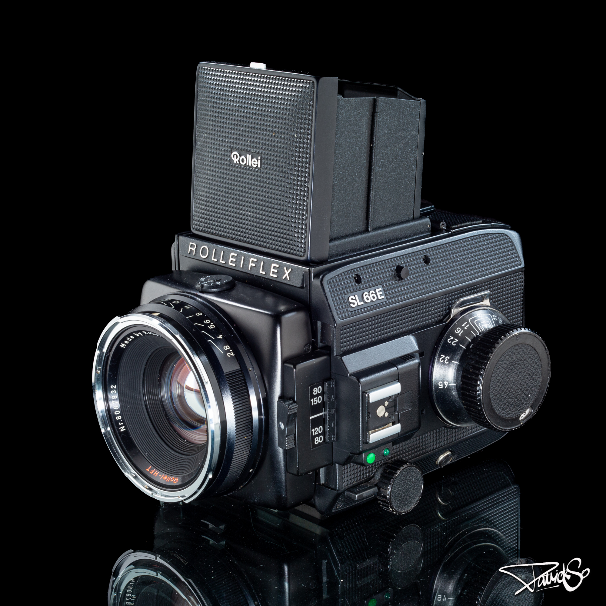 Rolleiflex SL66E single-lens-reflex camera with Rollei Planar 1 