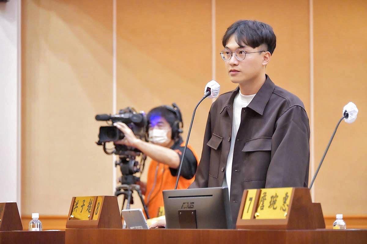 洪子超
