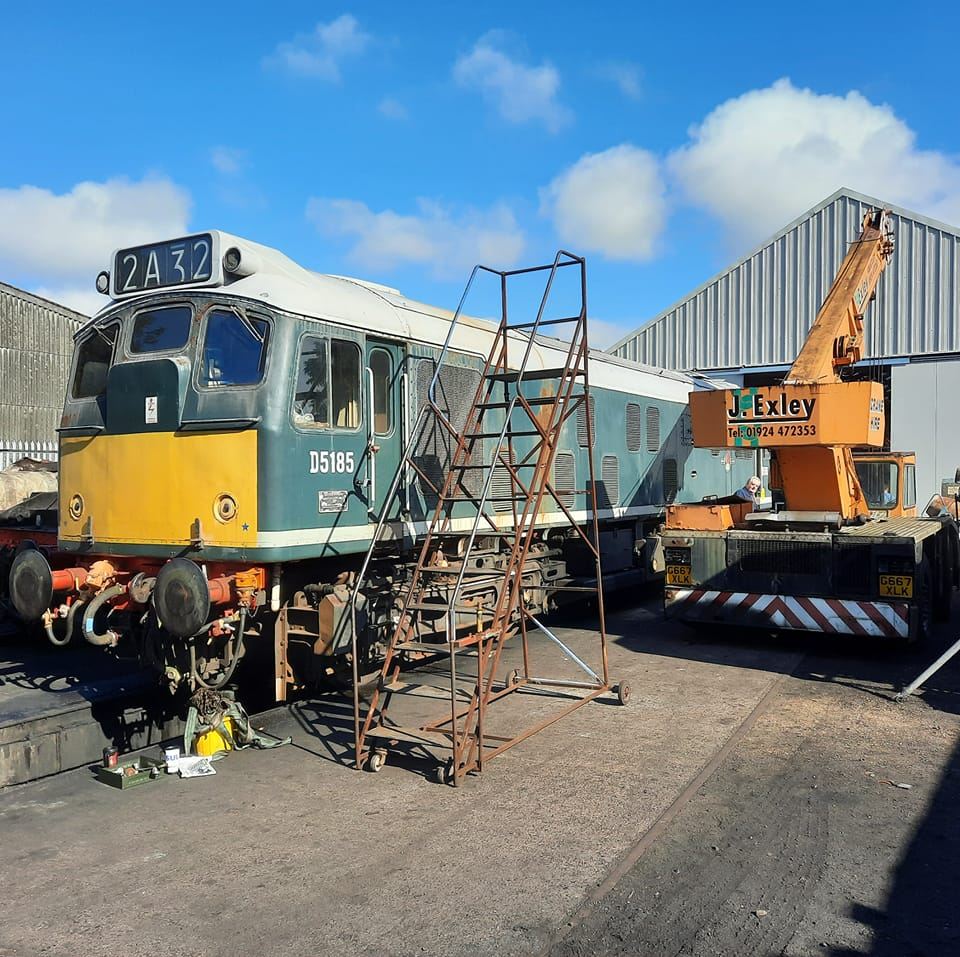In August, D8233 found its voice again. From our depot report from 19th ...