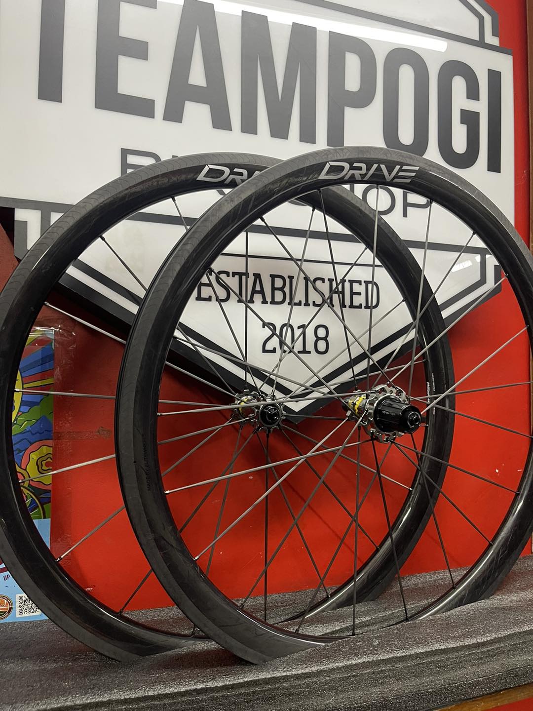 ELITEWHEELS DRIVE 40 Rim Brake supremacy 1,2xx grams only