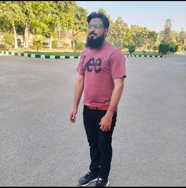 Qamar Khan