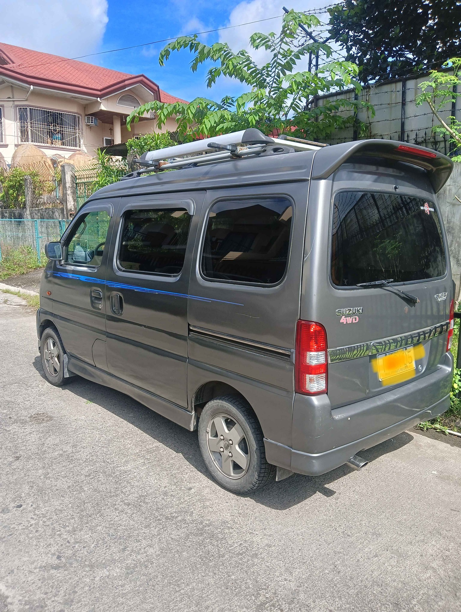 2018 Suzuki da52w
