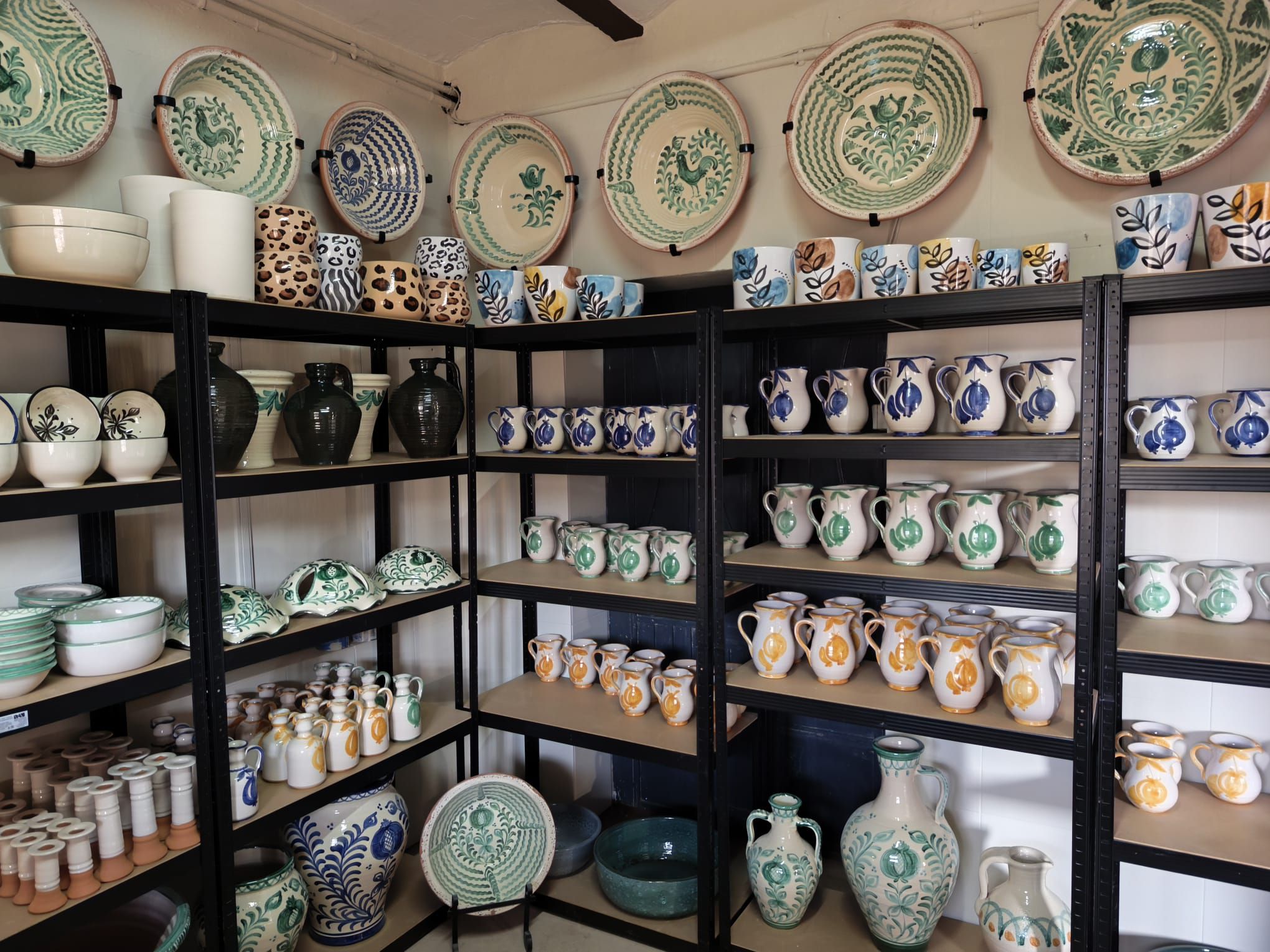 Design Pottery
