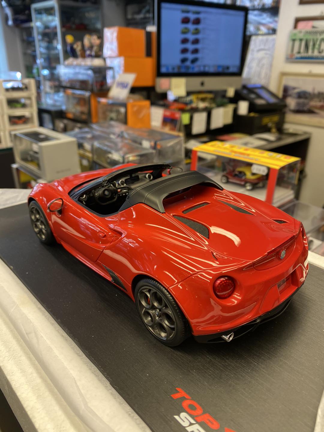 値下 TSM MODEL (1/43) アルファロメオ 4C SPIDER 値下 TSM MODEL (1