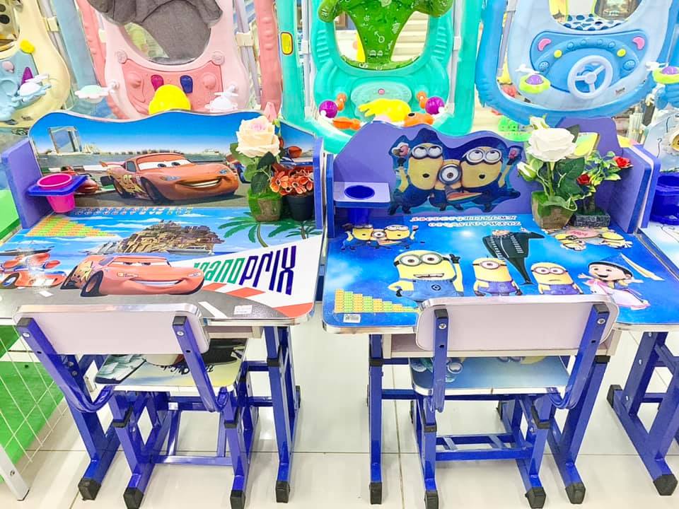 KIDS STUDY TABLE WITH... - Unitop 48,,brookes point palawan | Facebook