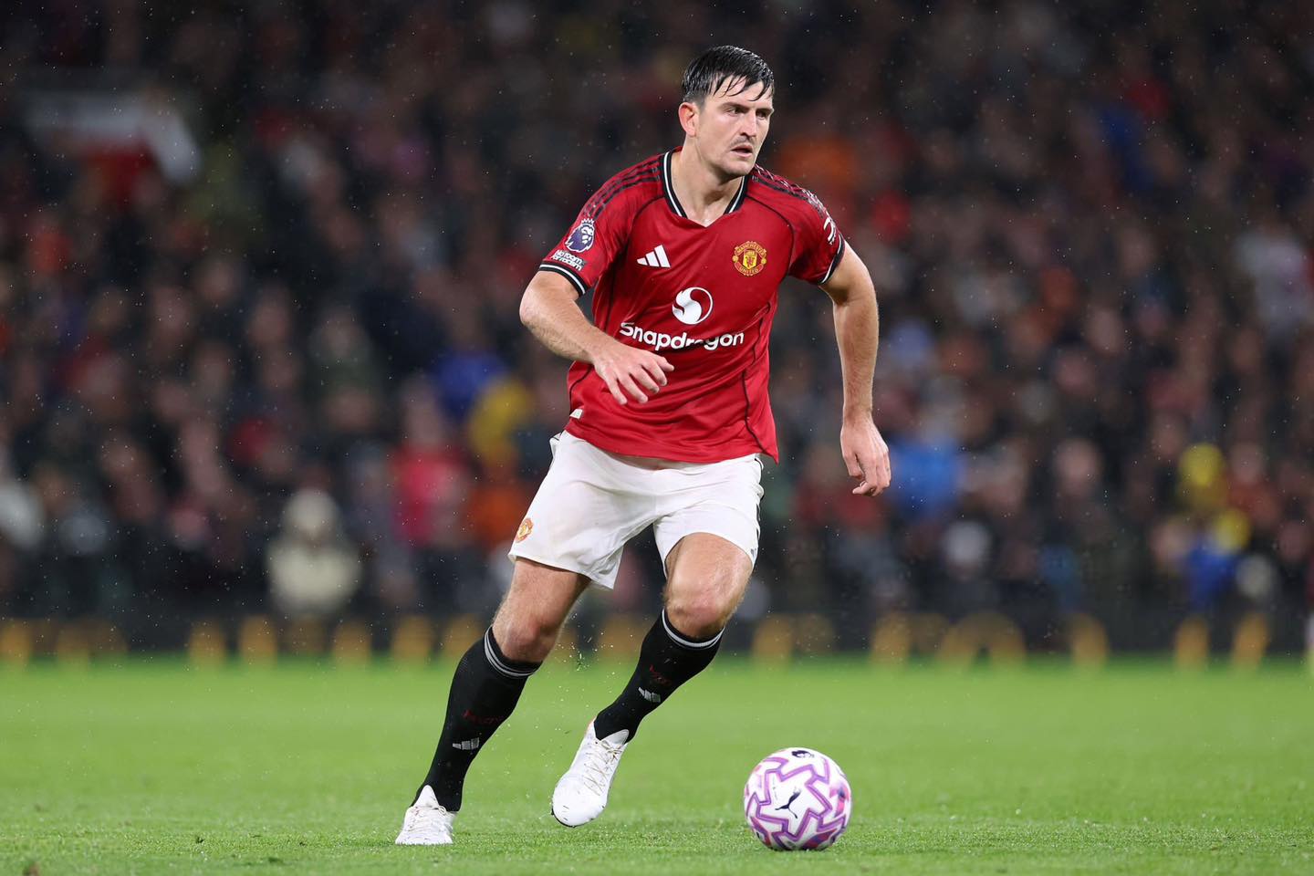 MUW - CORP - Harry Maguire ingin bertahan di Manchester... | Facebook
