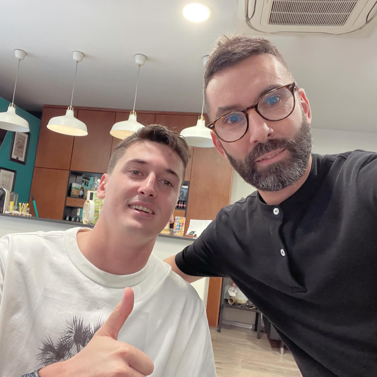 Simón R. Puga Peluqueros y Barberos. Gregorio Espino 2