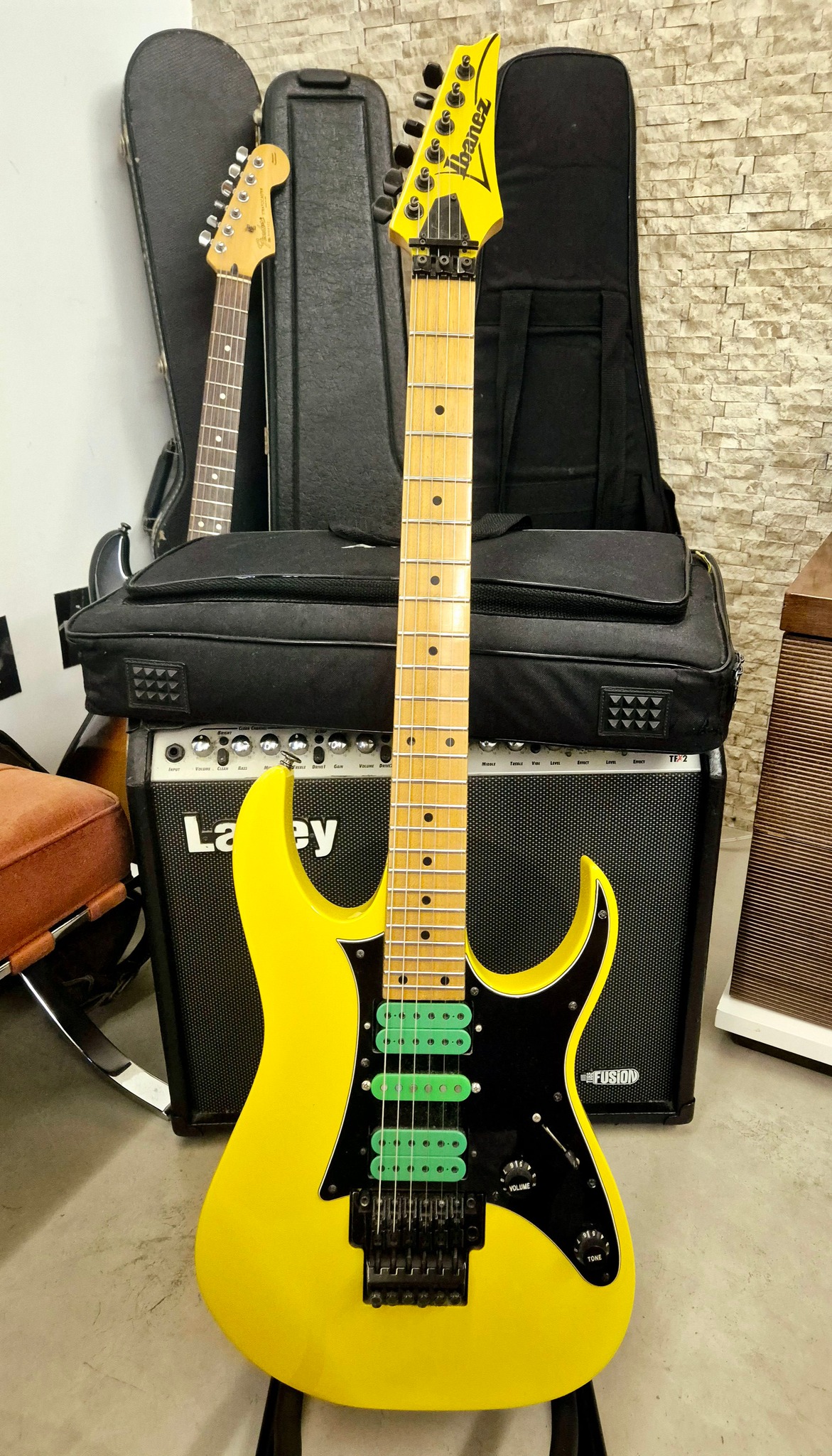 1987 Ibanez RG550 in desert yellow