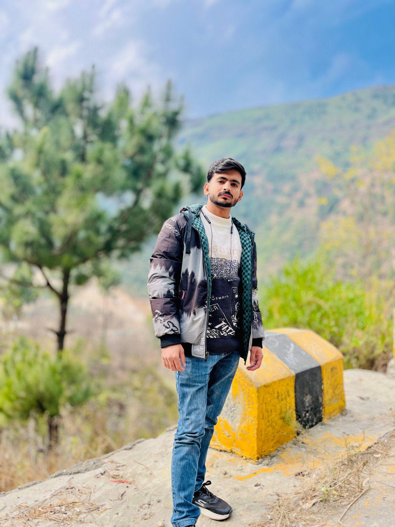 Moeez Rj