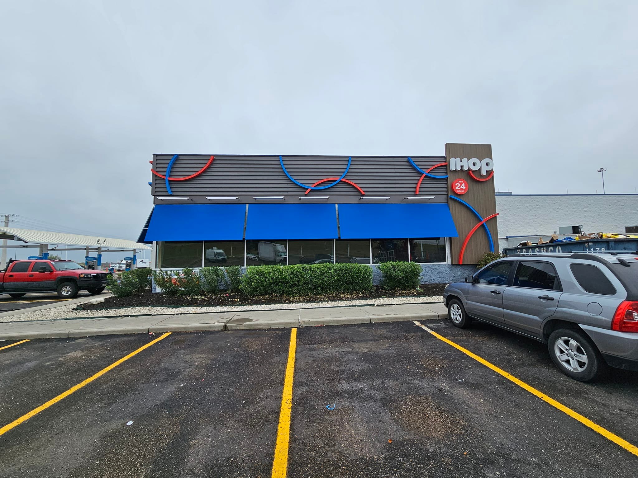 B&C Signs and Awnings | Houston TX