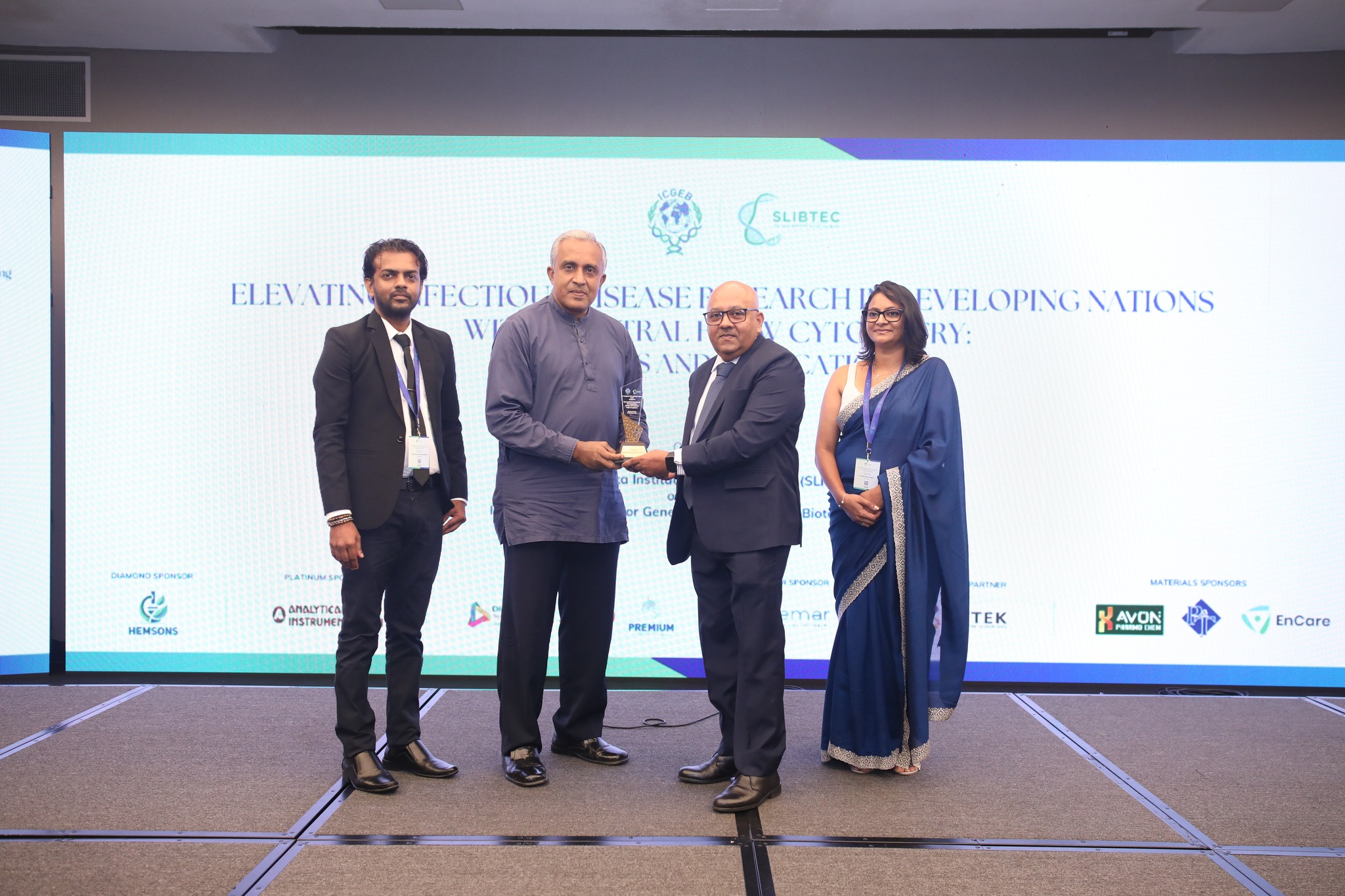 Sri Lanka Institute... - Sri Lanka Institute of Biotechnology