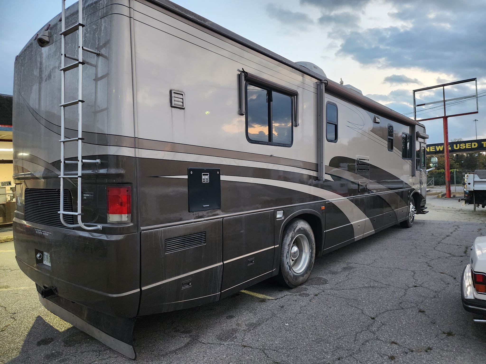 2003 National RV Country Coaches islander 9402 - RVs & Campers ...