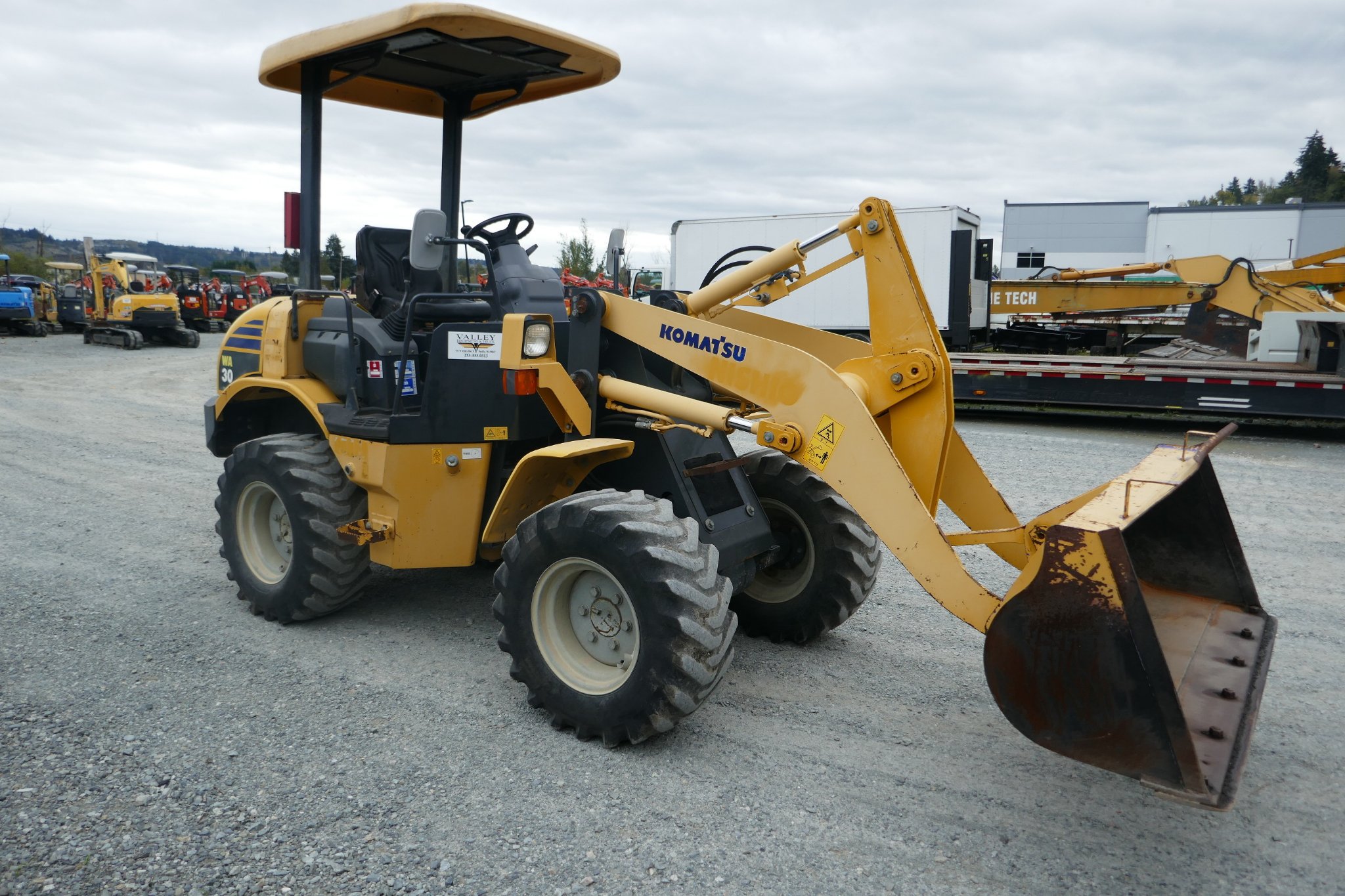 2011 Komatsu WA30-6N0, 6,000lb Mini Wheel Loader - Commercial Vehicles ...