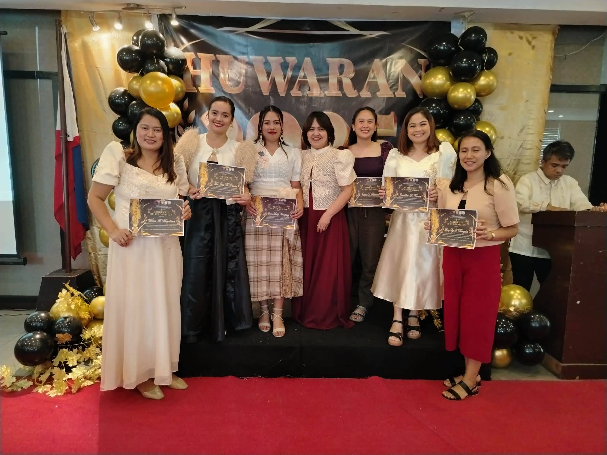 HUWARAN 2025: PAGKILALA SA MGA DAKILANG GURO NG VAGRES Warm ...