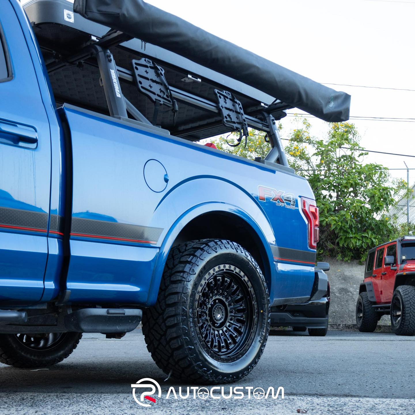 PR Auto Custom - Ford F150 con instalación de aros VRock... | Facebook