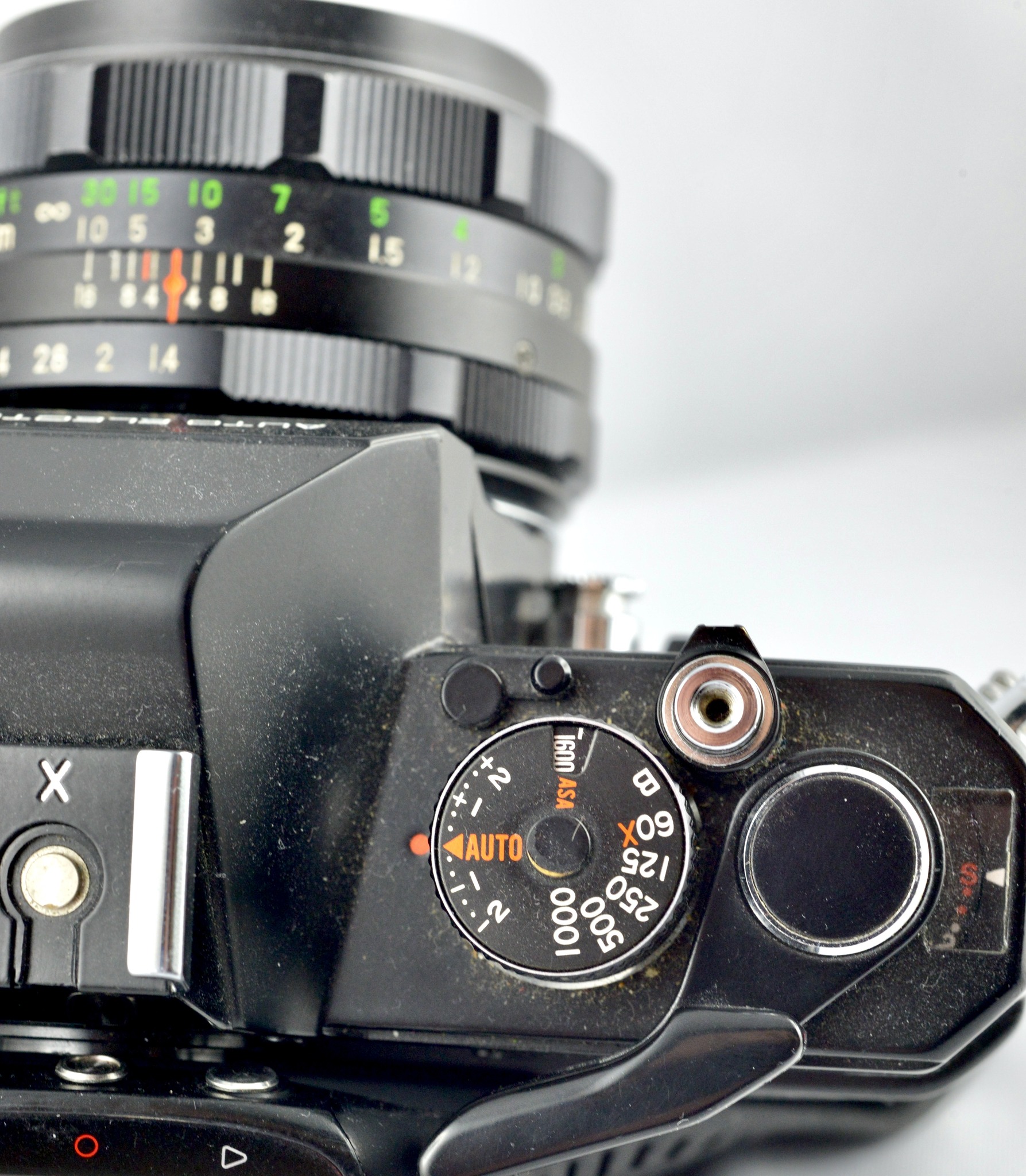 Fujica ST901 vintage camera features