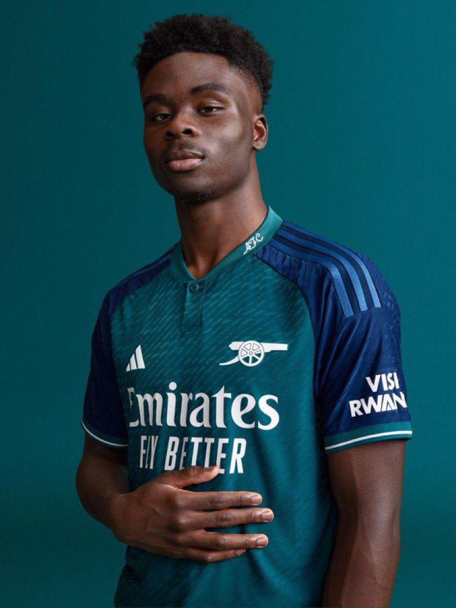 The Gunners! ⚽️❤️ Arsenal FC home jersey now only €79.99 with