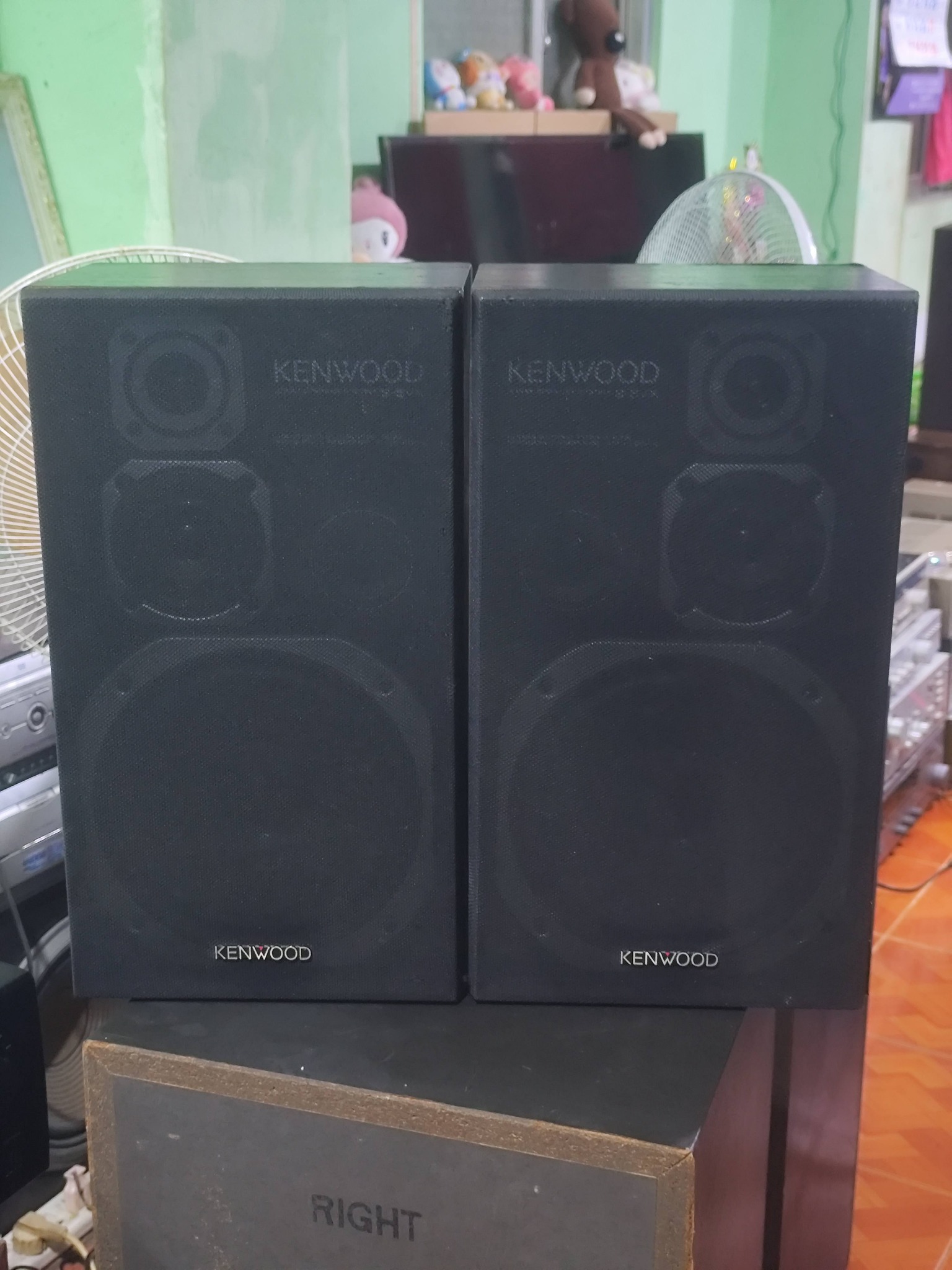 Edit - ရောင်းပြီး။ KENWOOD ROXY CD3 3 WAY SPEAKER