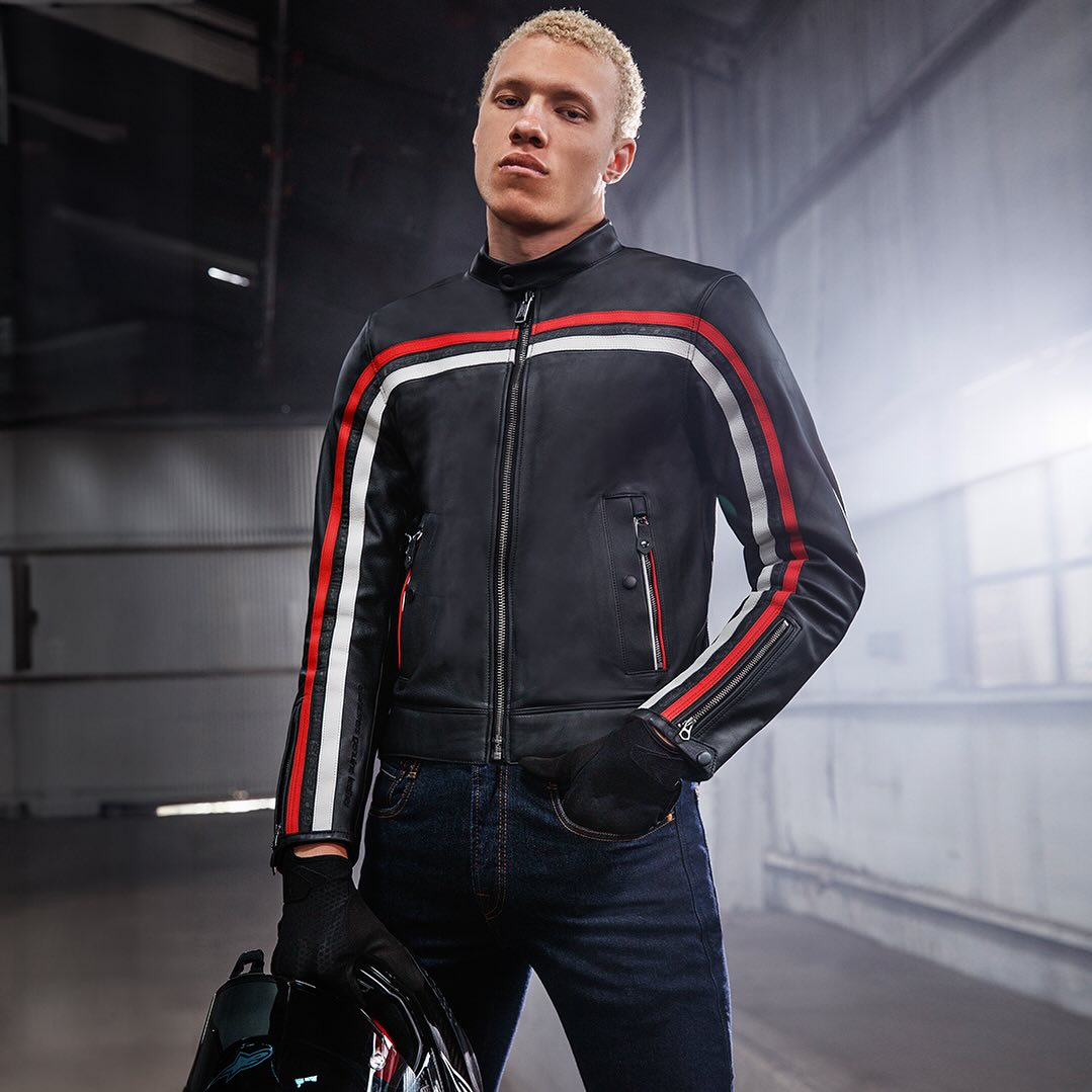 Alpinestars Dyno v2 Jacket - Black Stone Red. Note: Chest