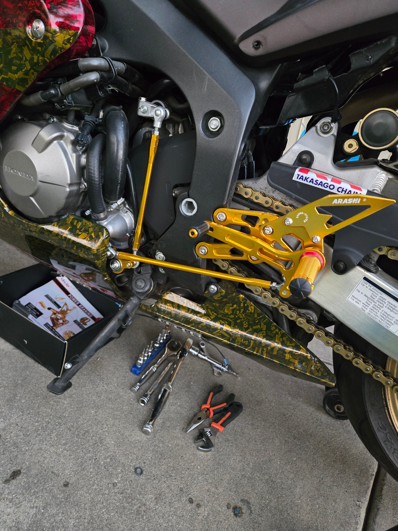 How to adjust arashi rear set gear selector properly?