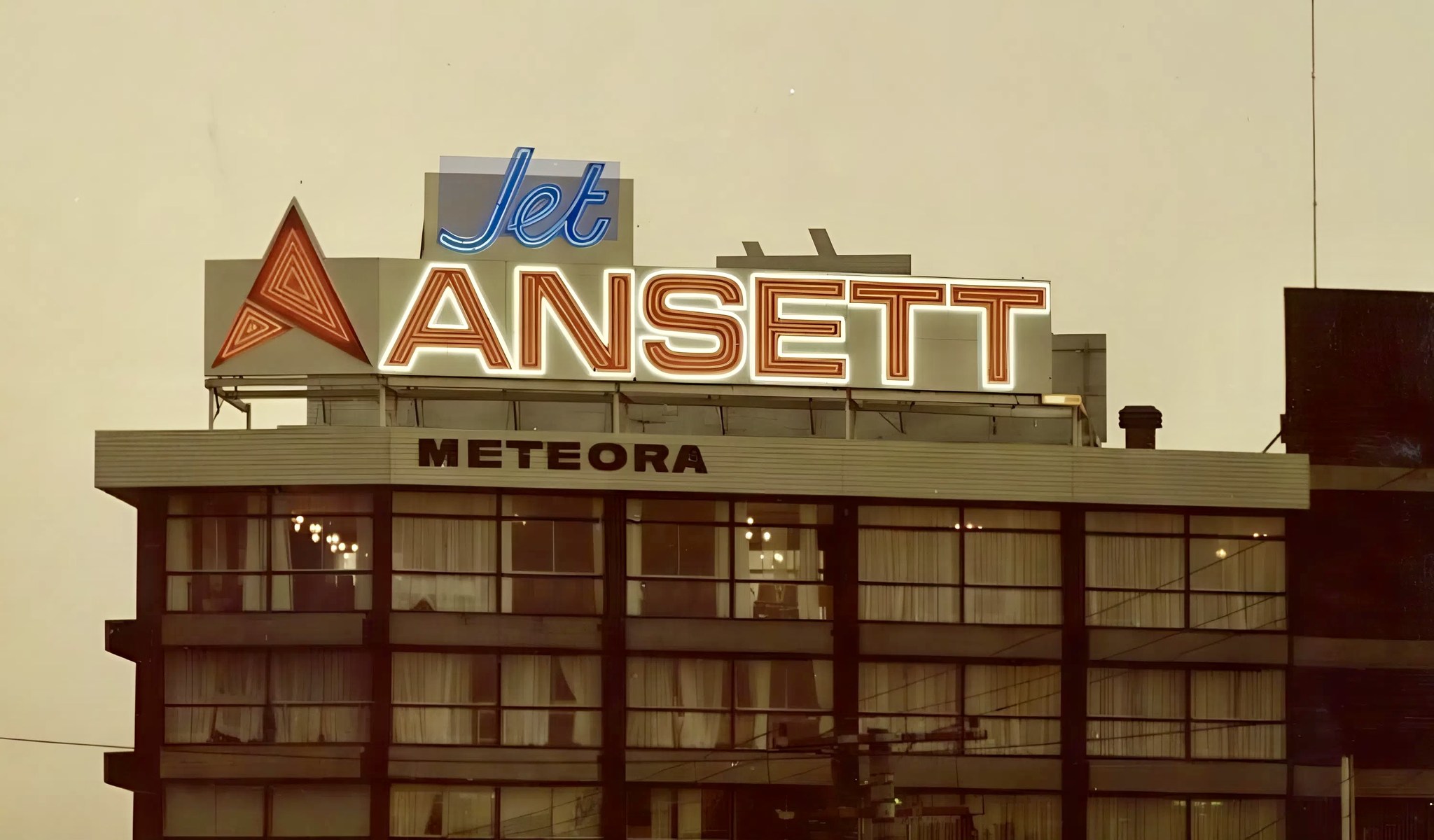 Ansett - JET ANSETT. The history of Claude Neon is tied to the inventor ...