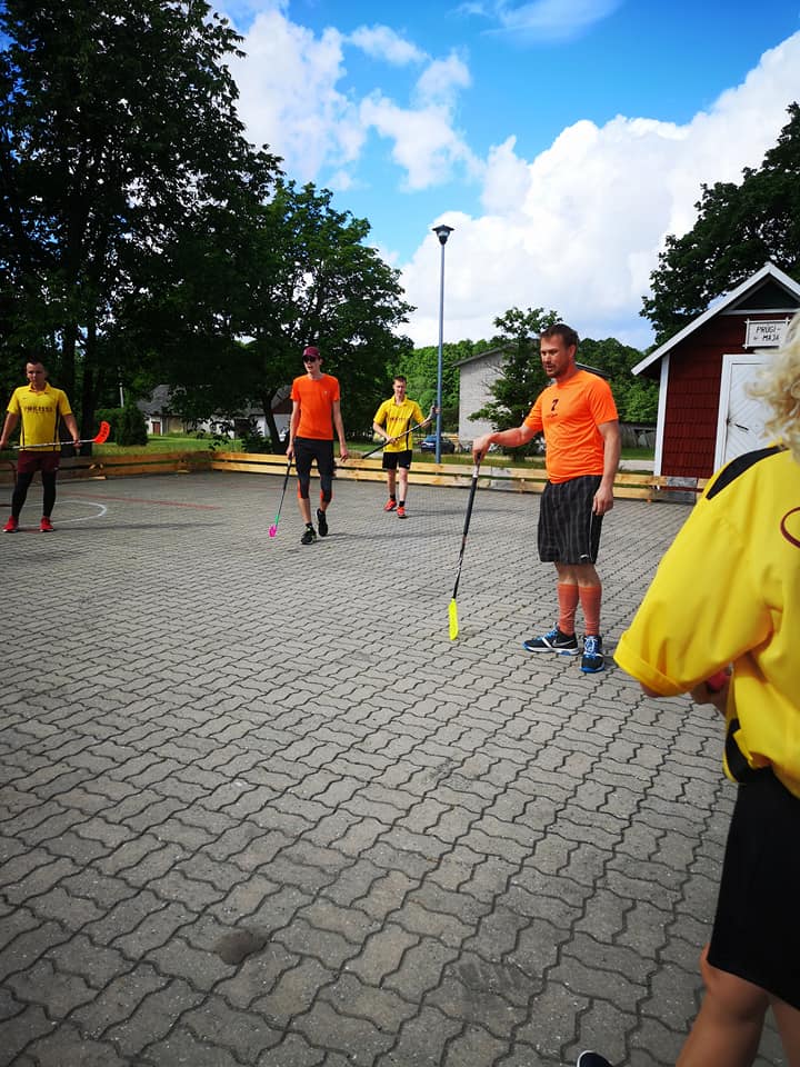 Järvakandi... - Järvakandi saalihoki meeskond Pistleek