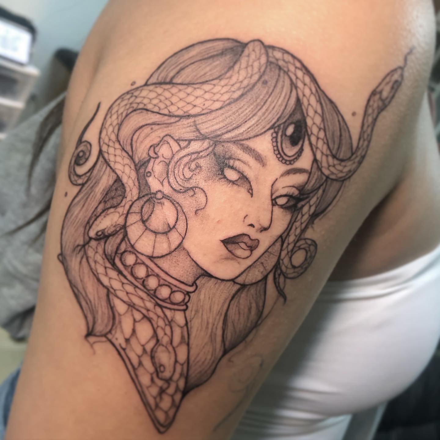 Nuda - •💅🏼🐍🪞• Gracias por la confianza ~ : : : : , ; ; ; , ; : #medusa ...