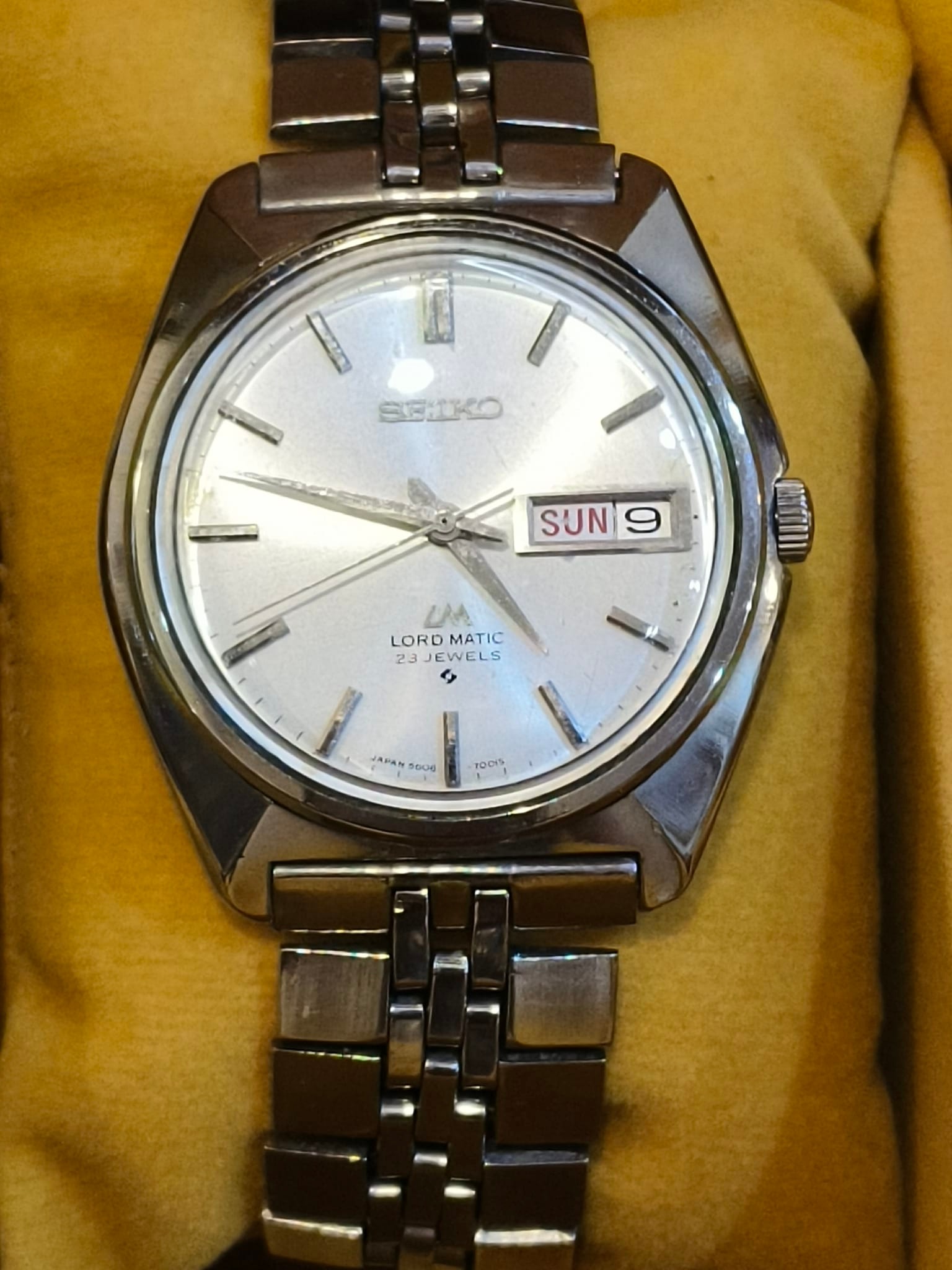 Set box of Seiko Lord Matic 5606-7000 SS,SGP 25 jewels & 23 jewels