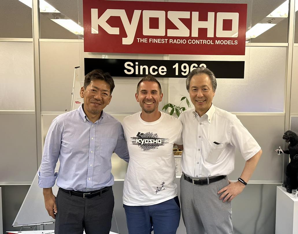 ルーク Great visit at the KYOSHO CORPORATION 京商株式会社 meeting Mr